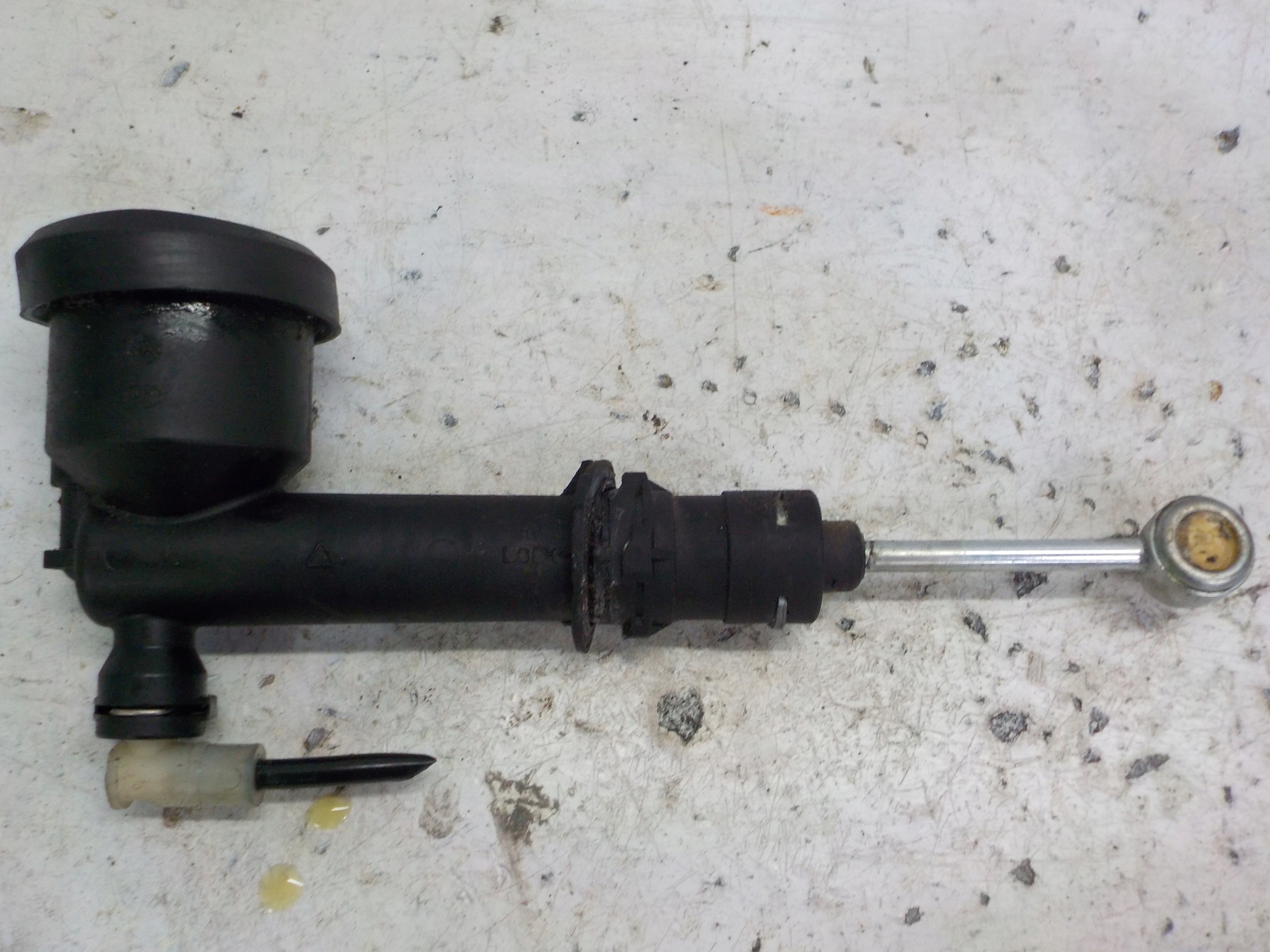 IVECO DAILY VI POMPKA SPRZĘGŁA