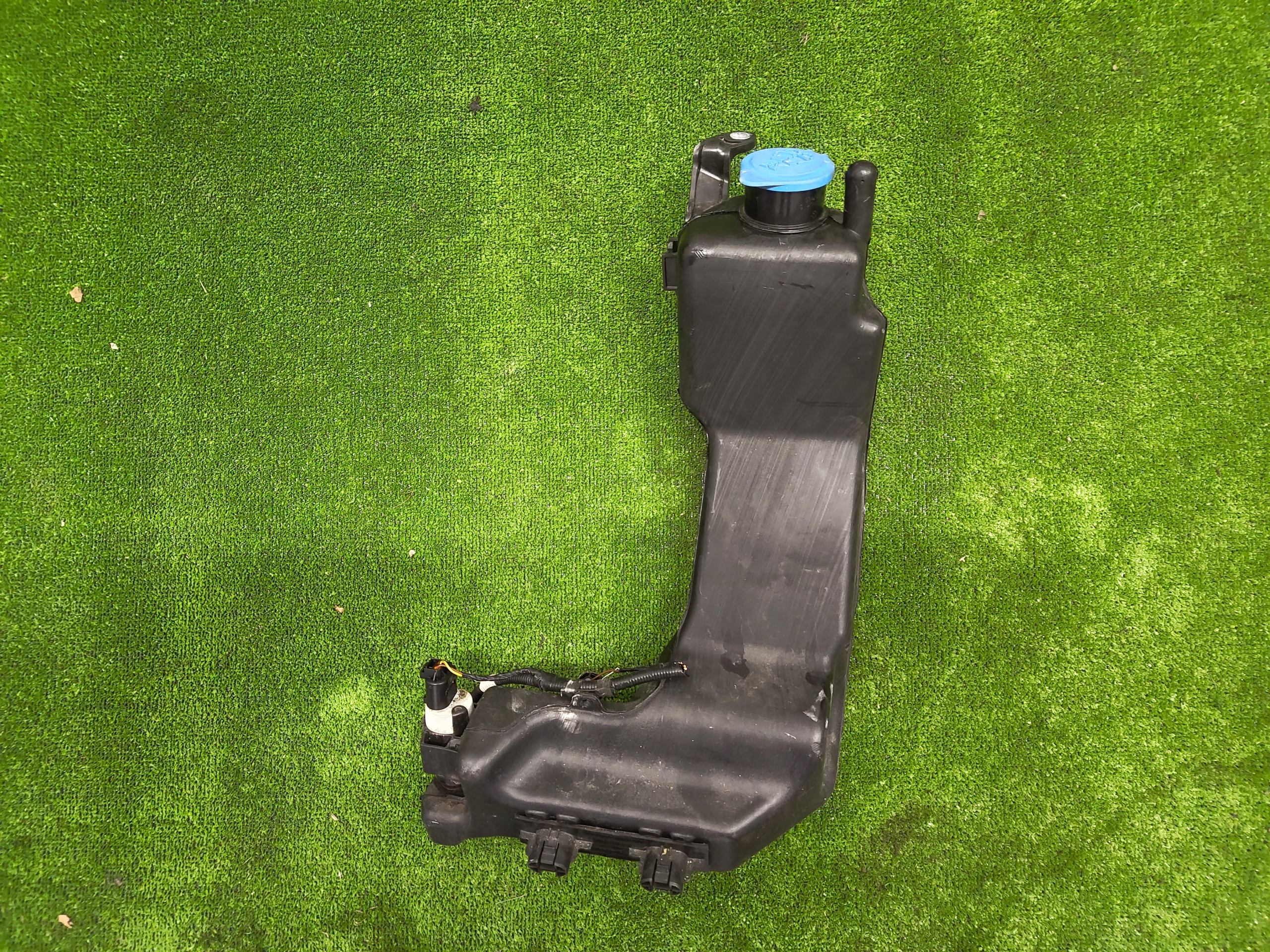 BMW 2 F44 serbatoio LIQUIDO DO LAVAFARI 7462277