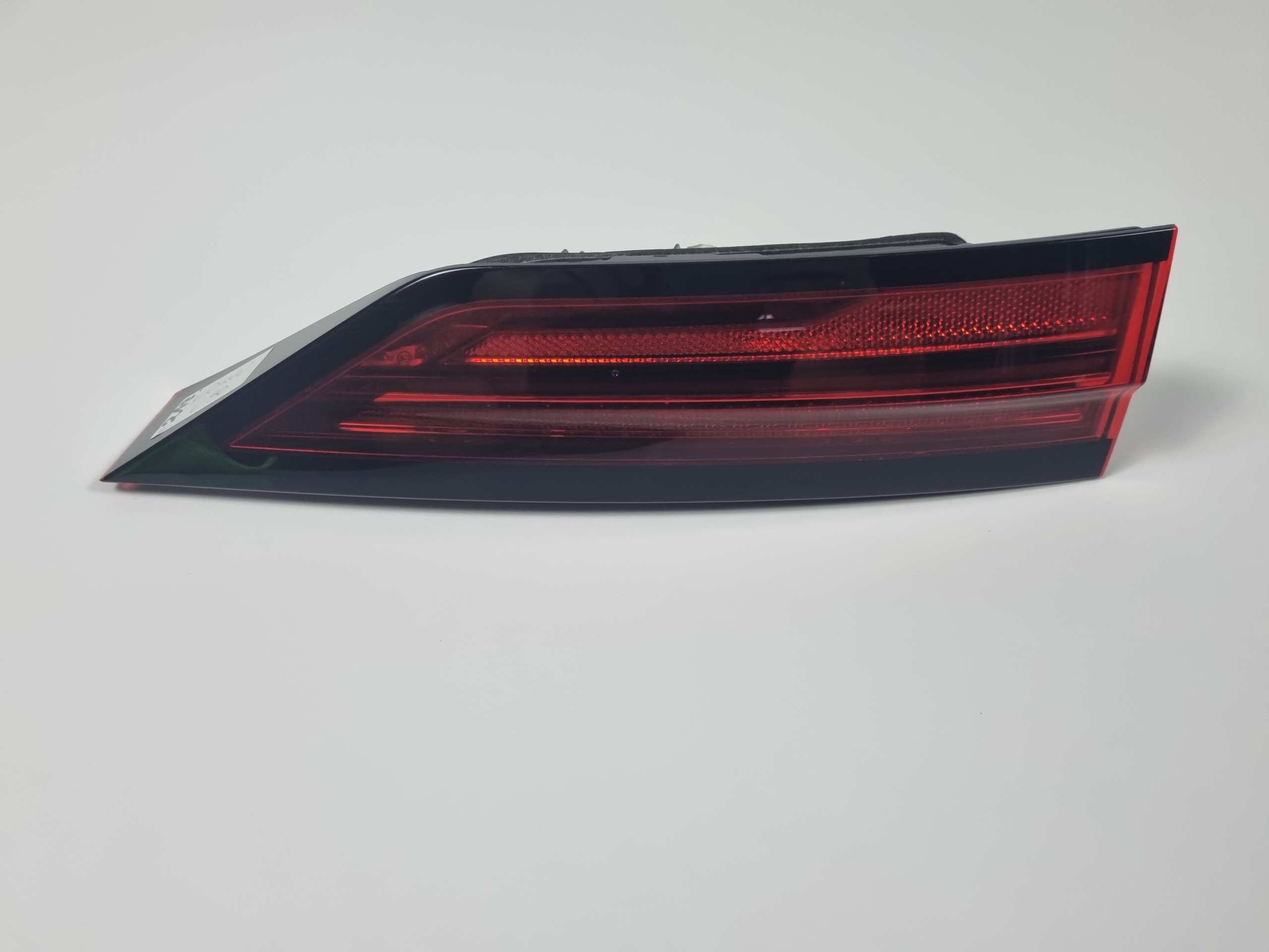 volvo V90 фонарь левый задний led 32337135
