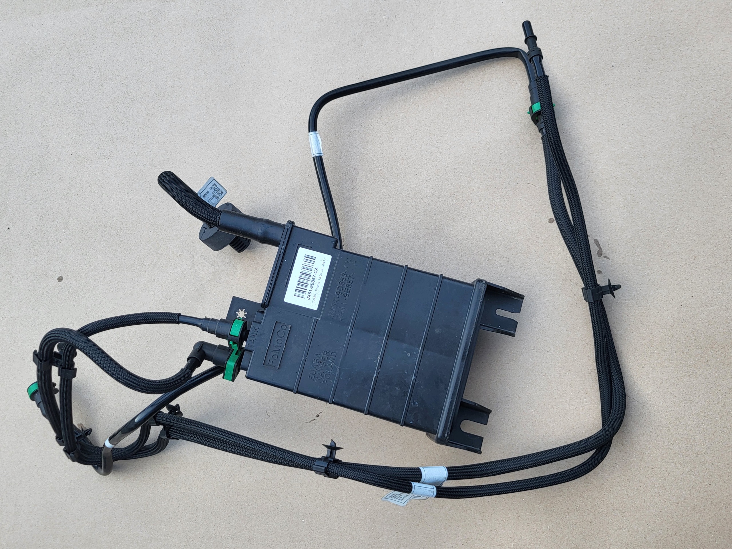 Gehäuse WEGLA AKTYWNEGO Kohlenstofffilter fuel line FORD FOCUS MK4 IV OE