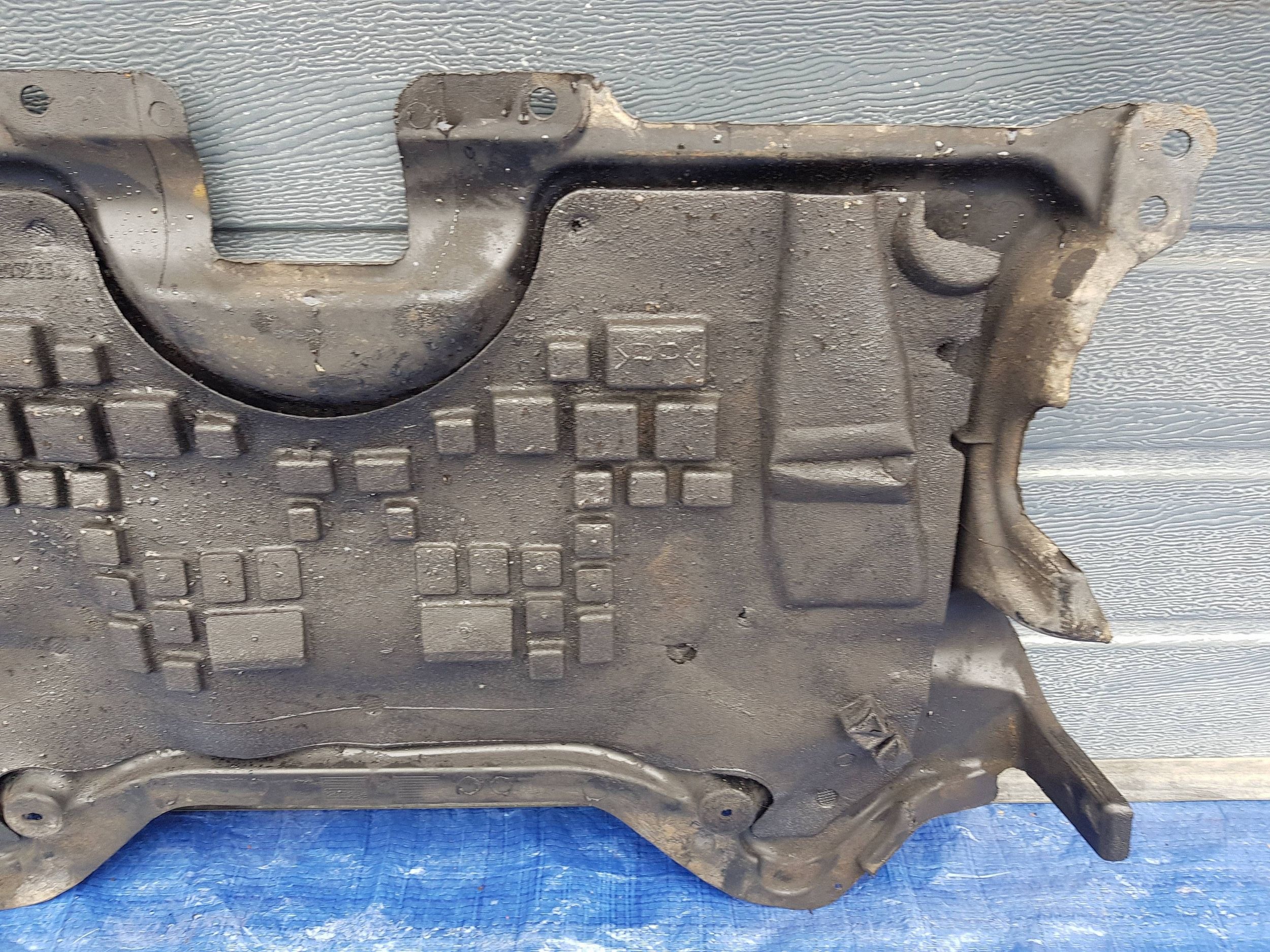 cover lower cover below engine MERCEDES W204 W207 2045203223