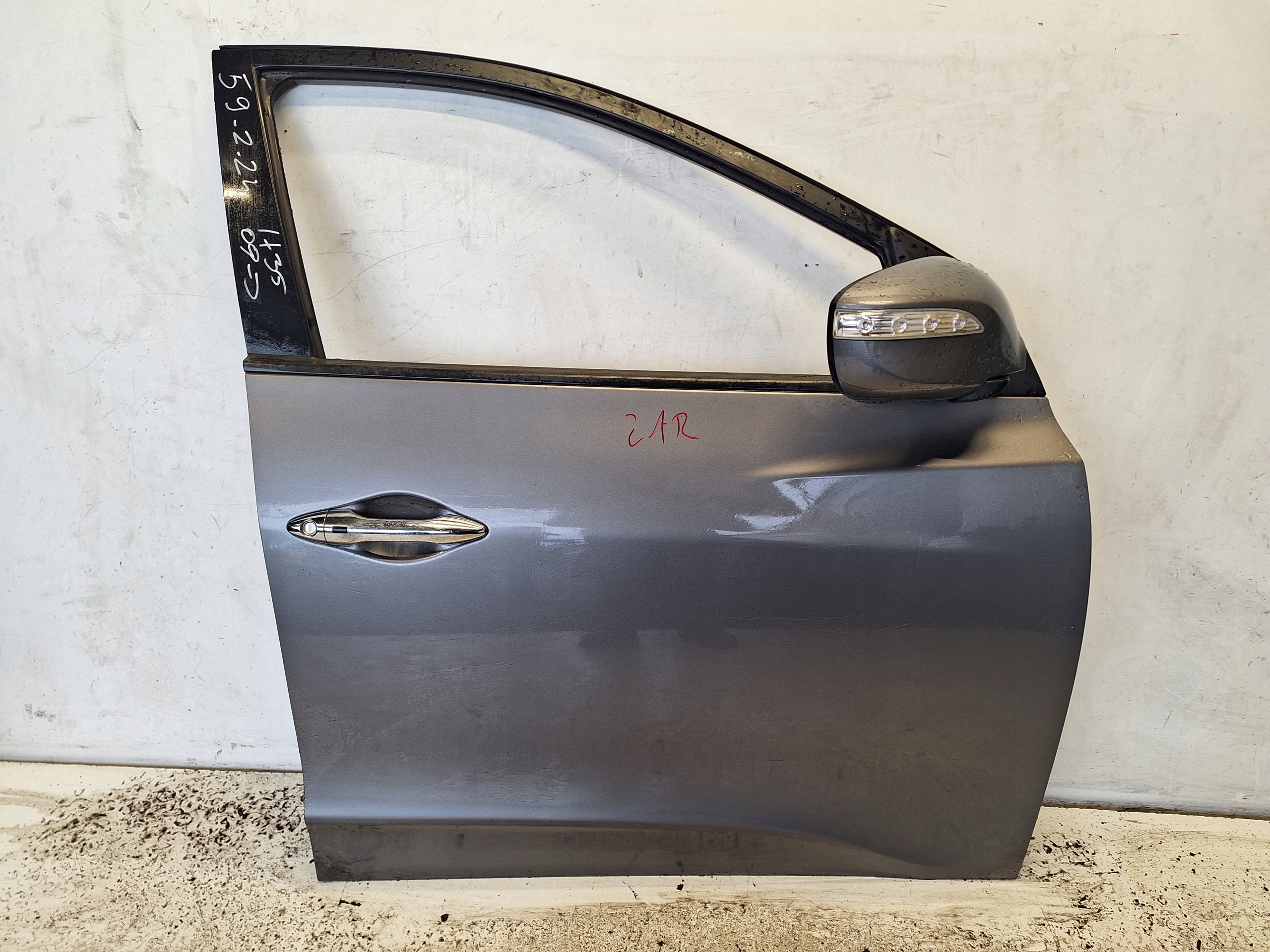HYUNDAI IX 35 09-15 door right front ZAR
