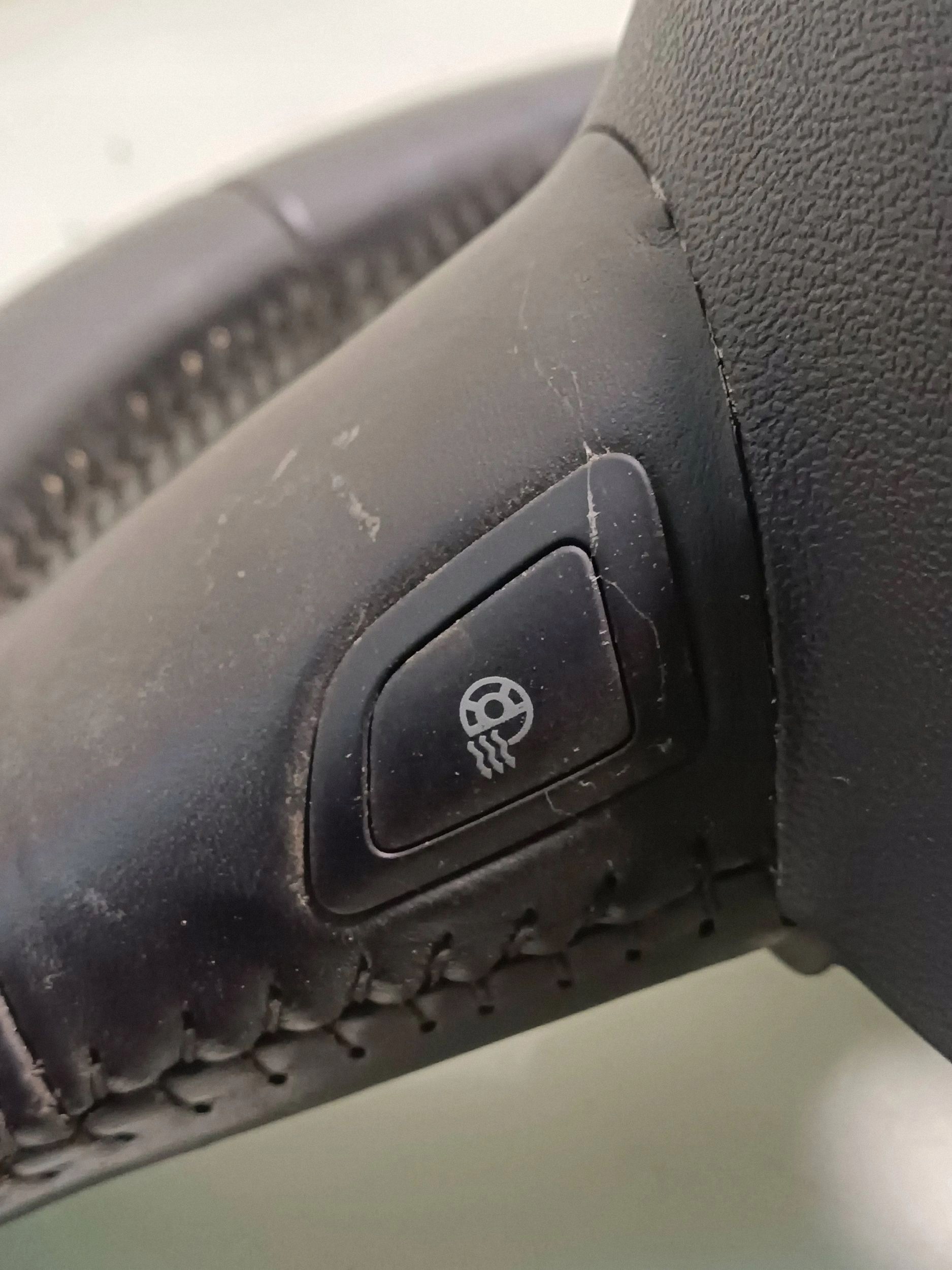 руль Audi OE 4F0419091BB