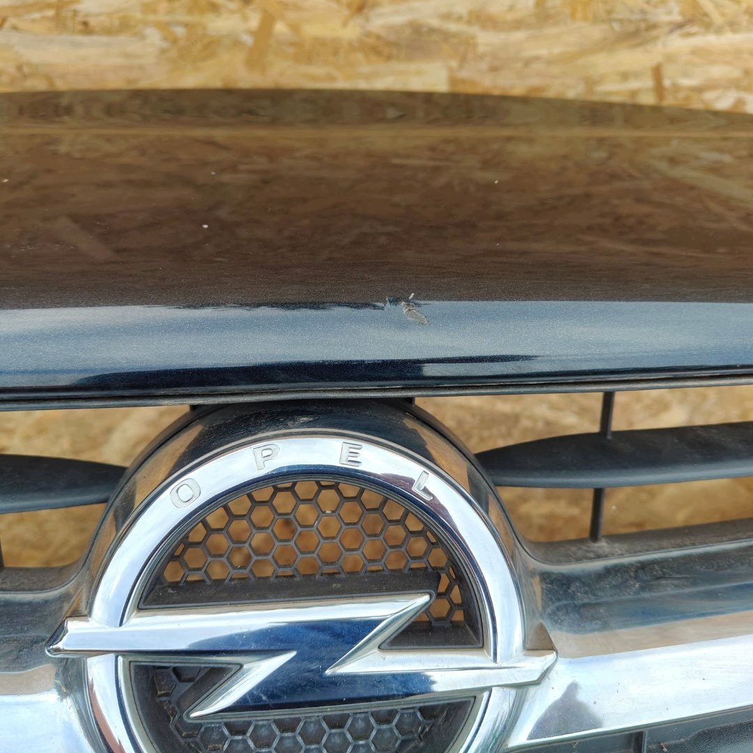 front bumper grille OPEL CORSA E 5D complete black paint Z22C