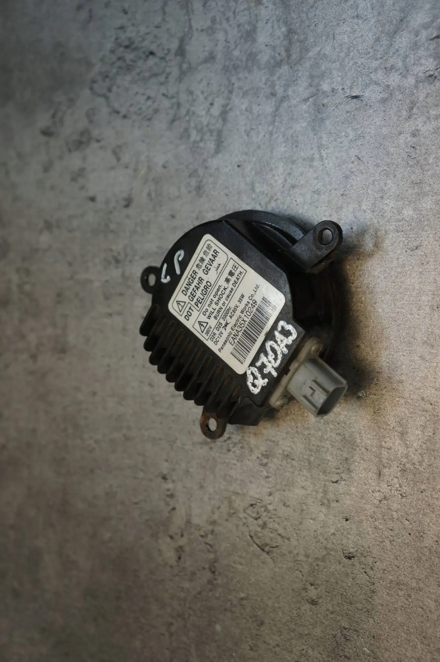 PRZETWORNICA LAMP ŚWIATEŁ XENON INFINITI FX II LIFT QX70