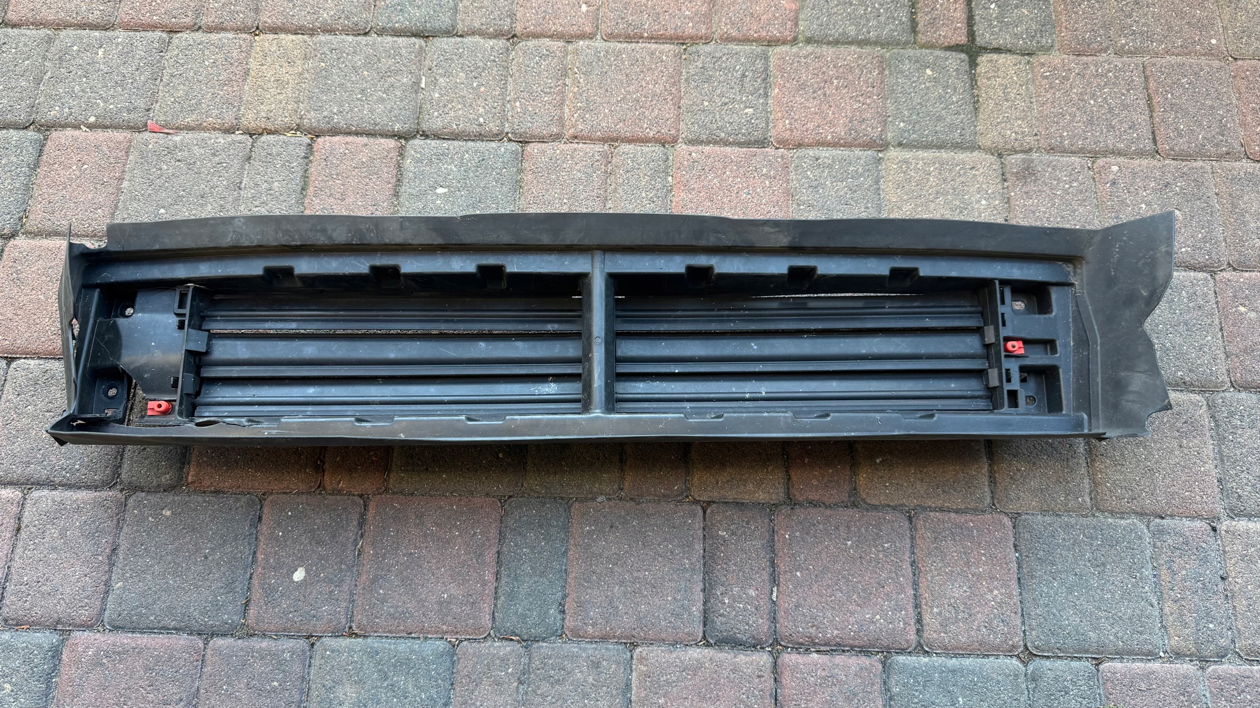 OE OPEL CROSSLAND X ŻALUZJA KIEROWNICA POWIETRZA AKTYWNA 13486232