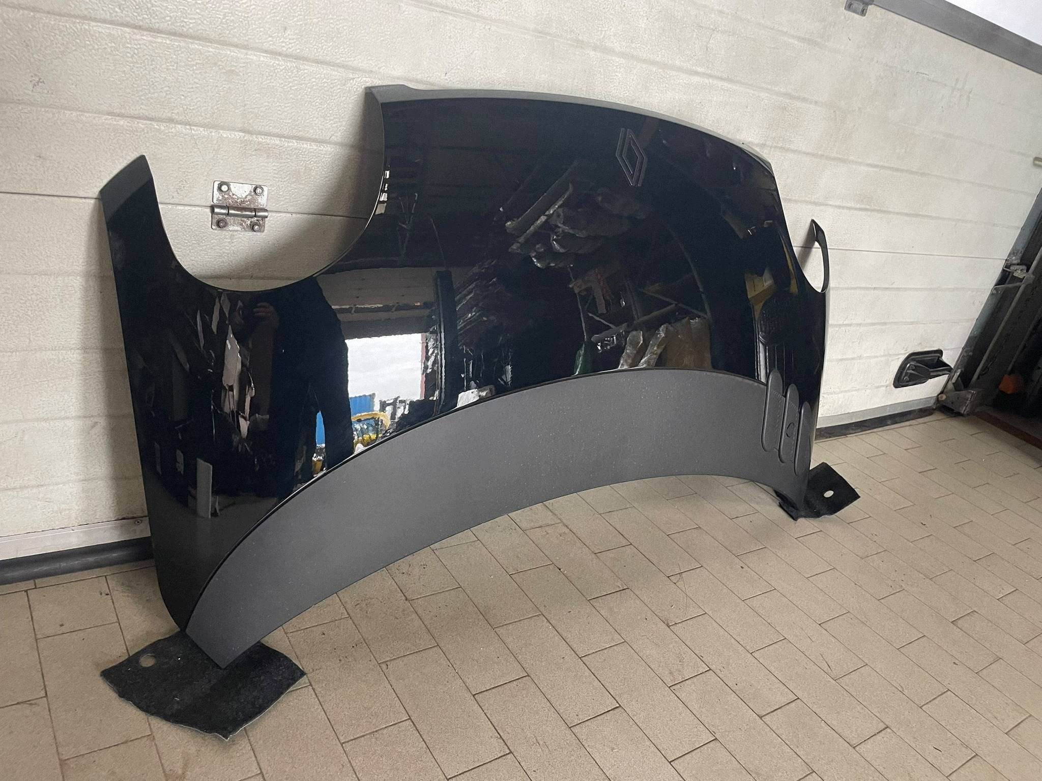 kapota Renault Twingo E-tech elektryk 2025r TEGNE jako nový!