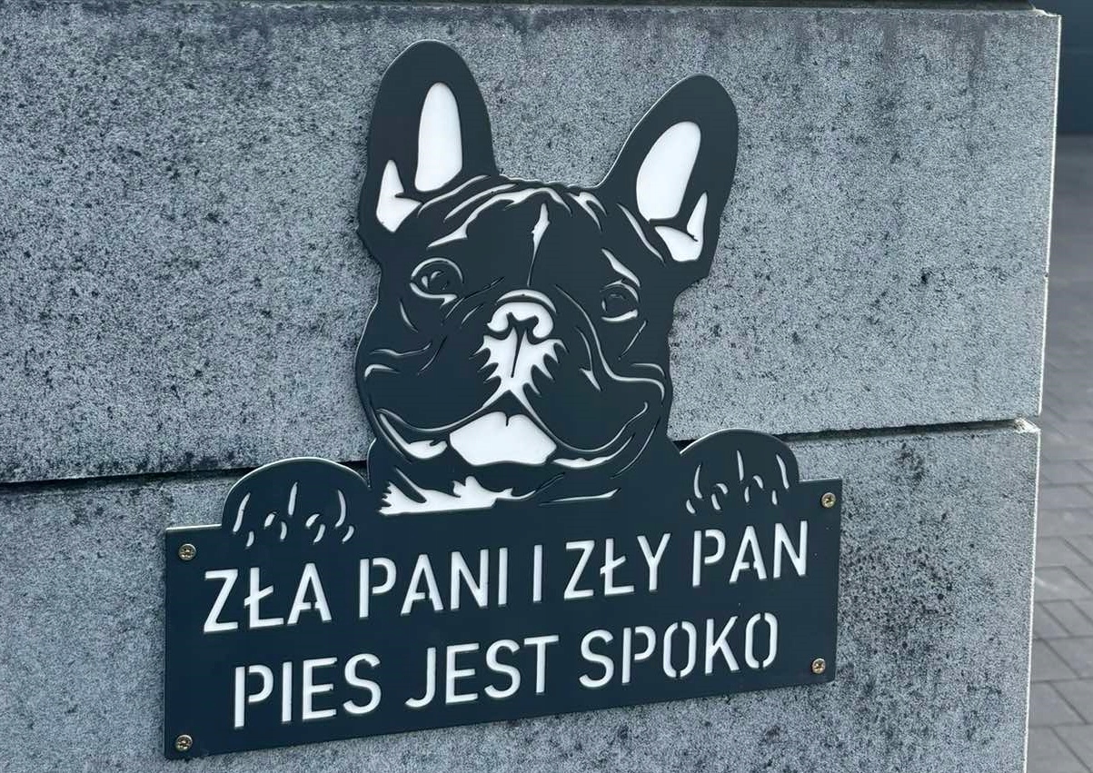 Tabulka Pes na branku oplocení Francouzský Buldoček