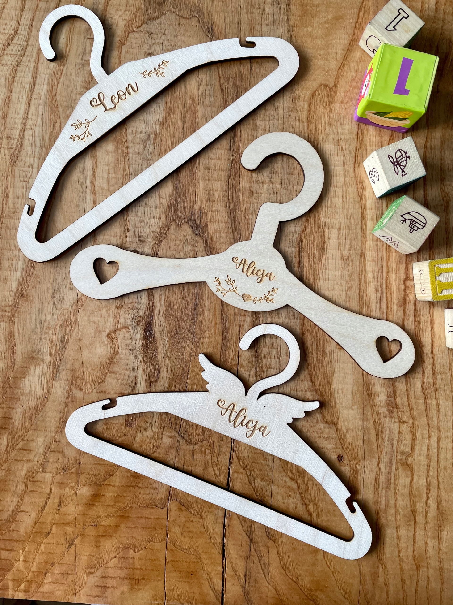 Drewniany Wieszak Dziecięcy z Imieniem Grawer Płeć chłopcy dziewczynki