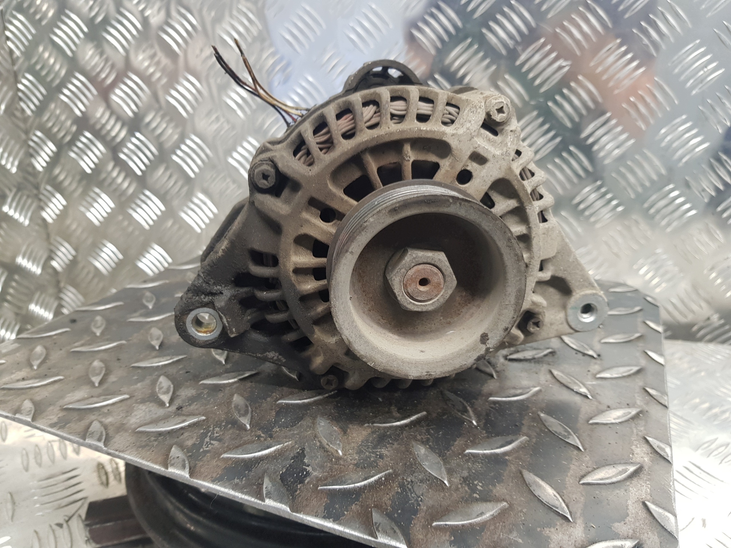 alternator MITSUBISHI OUTLANDER MN128991