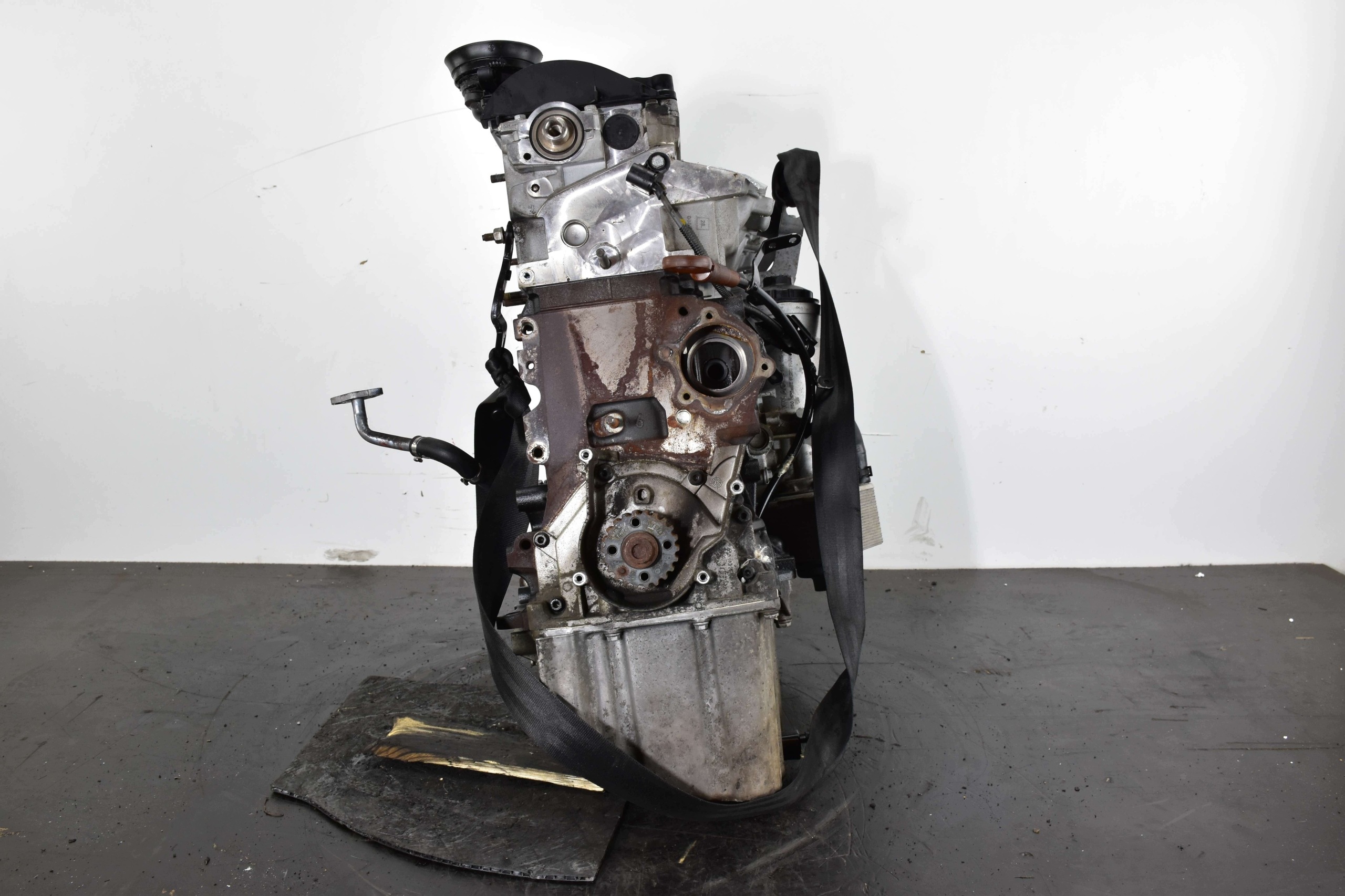 engine AUDI A4 B8 A5 8T Q5 A6 C6 SEAT EXEO 2.0 TDI CAG !! KOMPRESJA !!