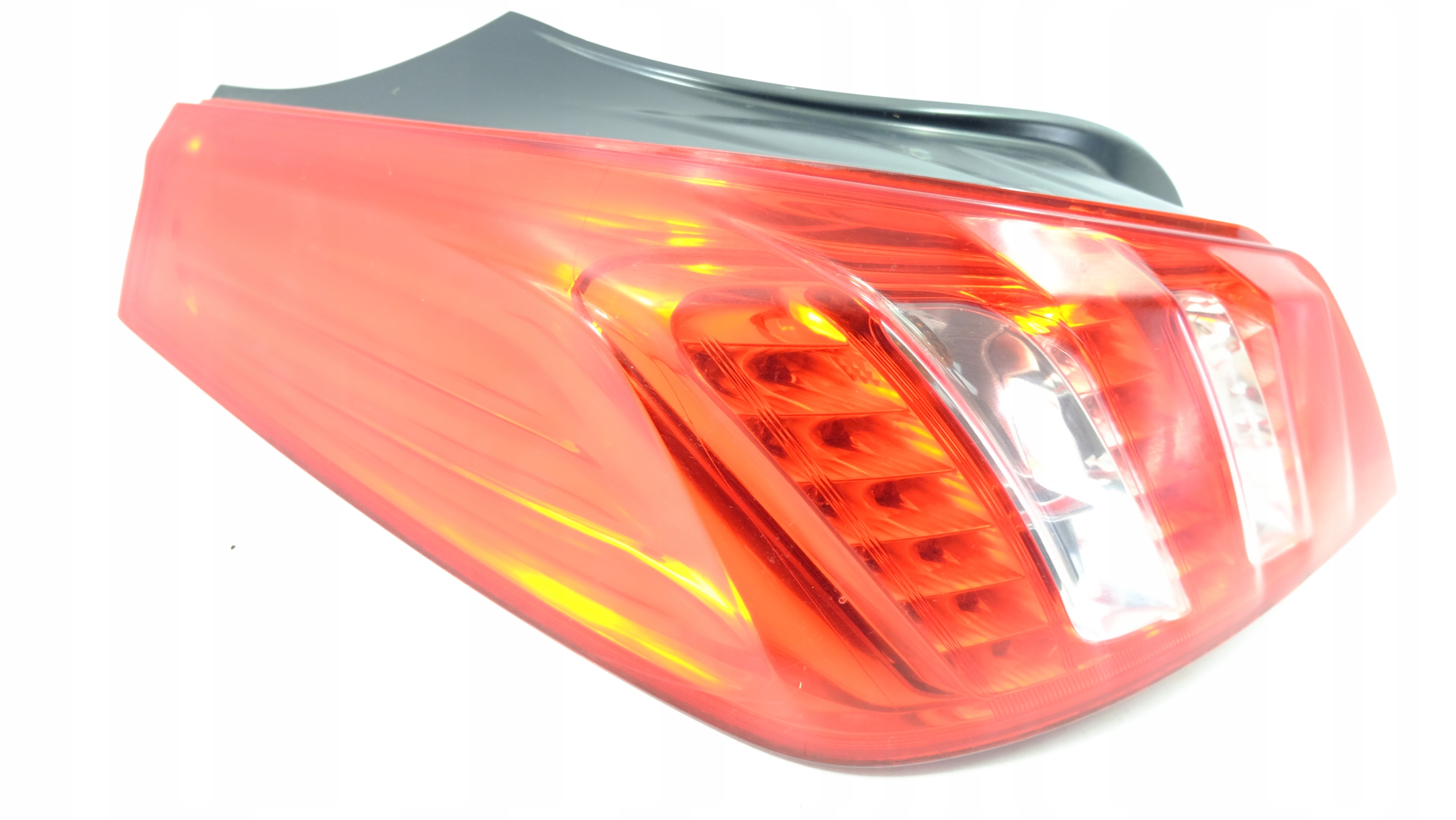 PEUGEOT 508 I LAMPA LEWY TYŁ SEDAN