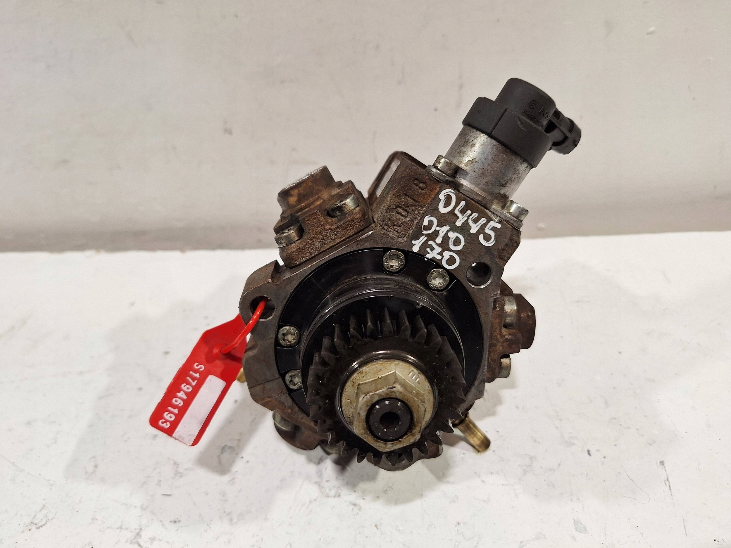 Einspritzpumpe BOSCH 0445010170 RENAULT KOLEOS 2.0 DCI 08
