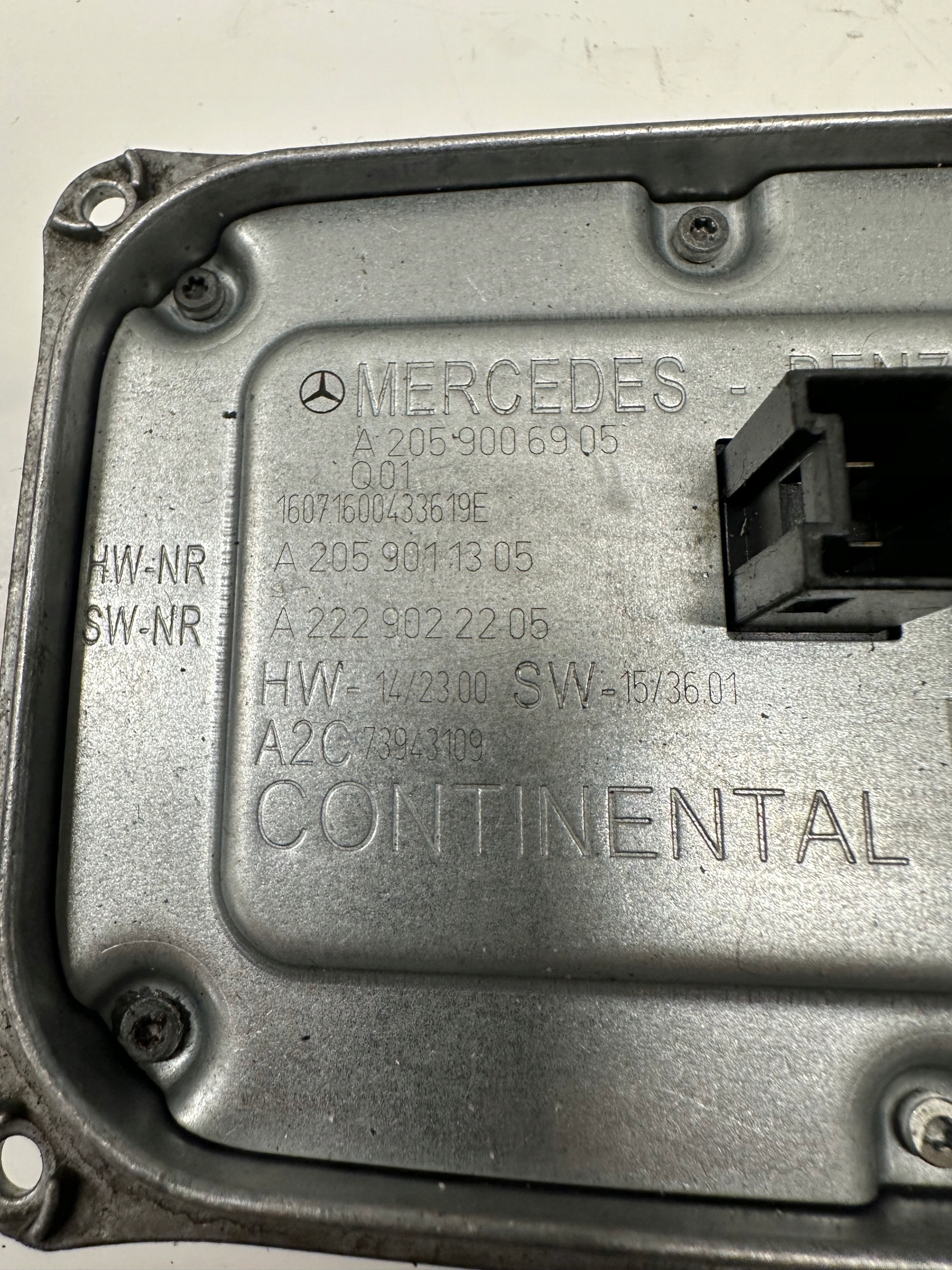 PRZETWORNICA MODUŁ LED MERCEDES A2059006905... Producent części Mercedes-Benz OE