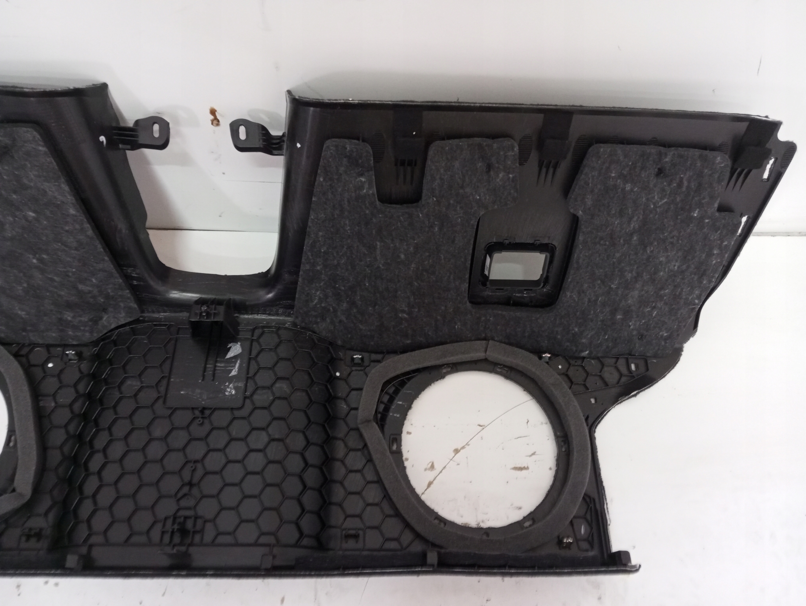 plato rear boot TOYOTA SUPRA 22R 8811545