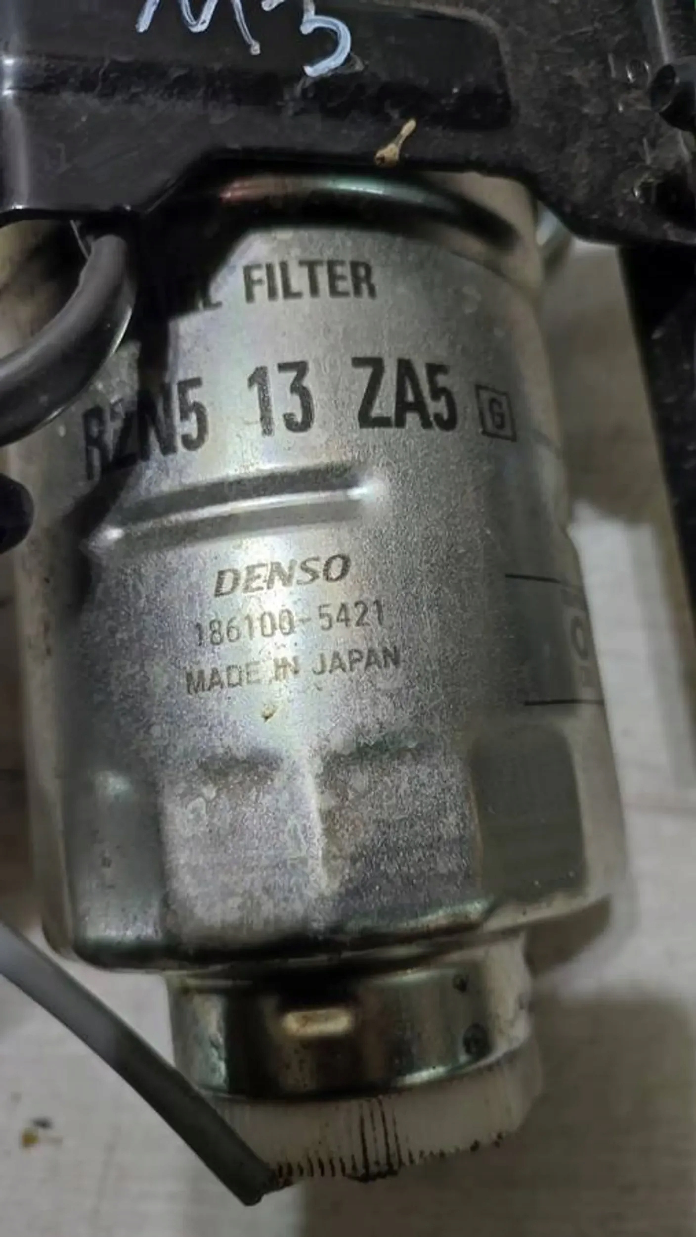 Mazda 3 III BM 17r 1.5d filter goriva držač držač