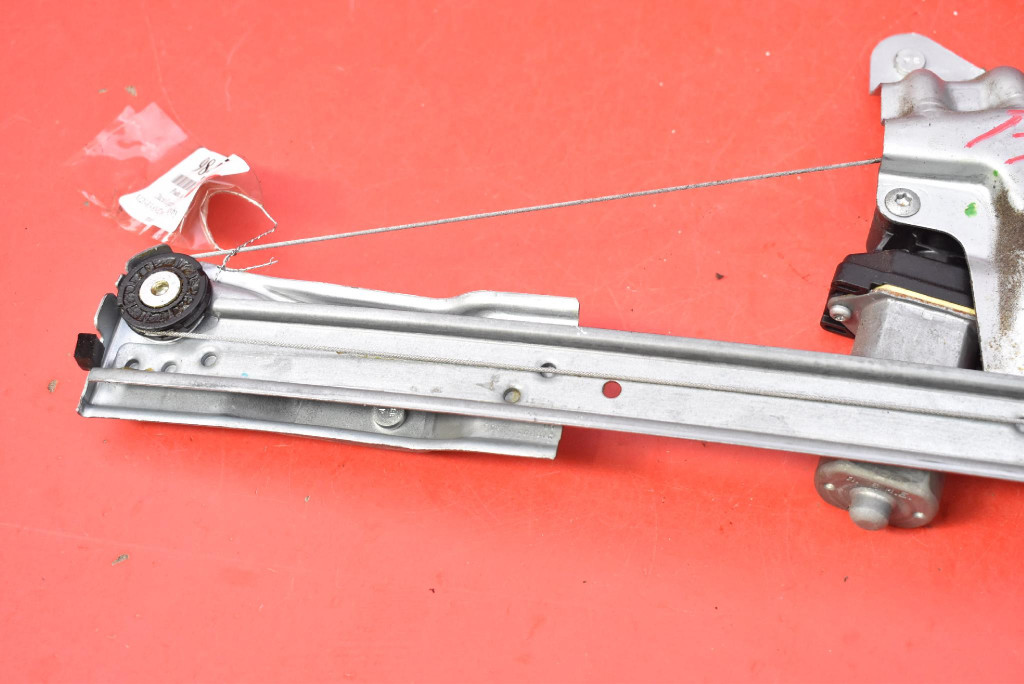 window regulator right front EU 807209299 DACIA LOGAN 2 II sedan 13-16