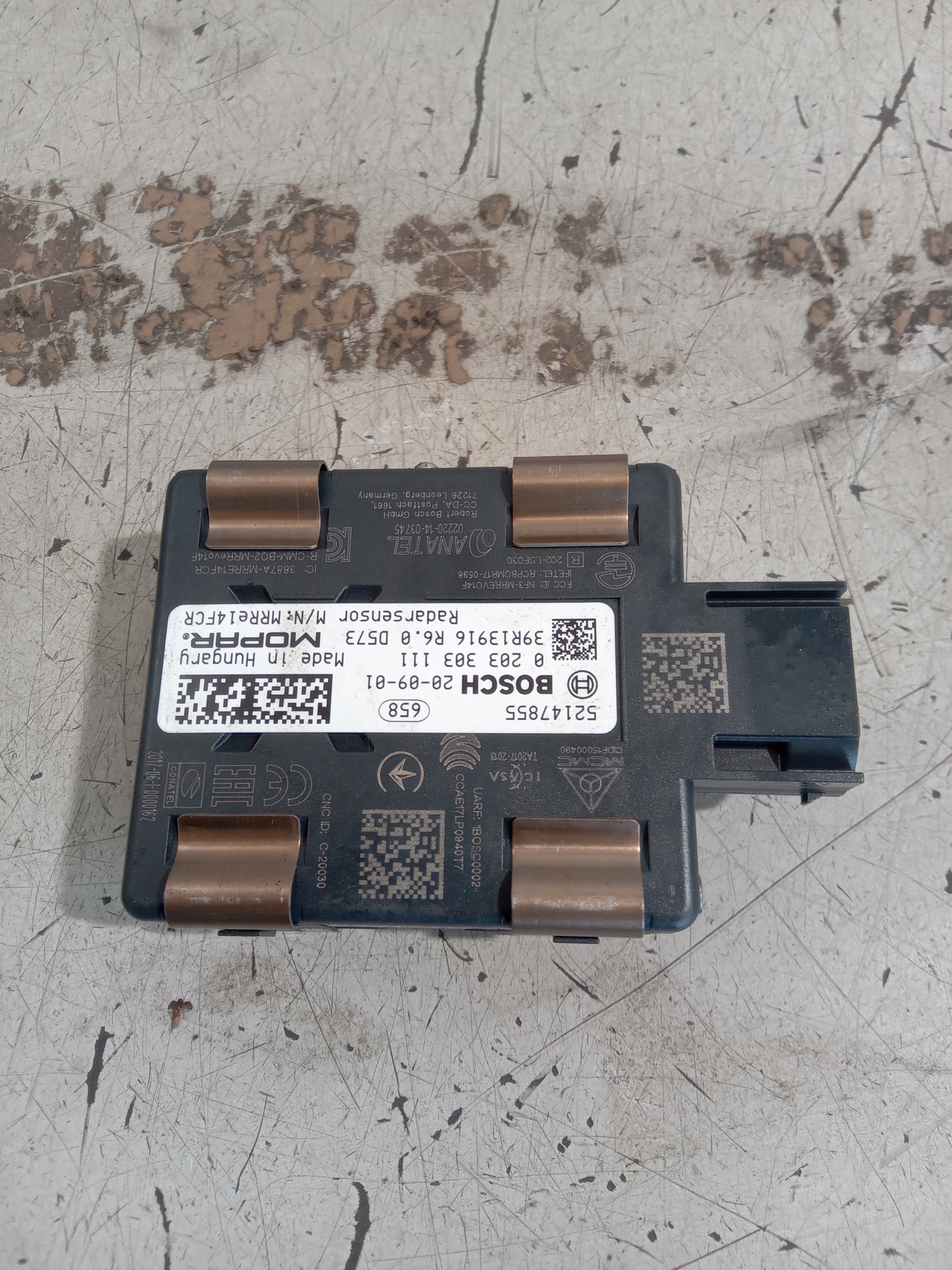 ДЖИП РЕНЕГАТ ЛИФТ РАДАР МОДУЛЬ 52147855 КРЕПЛЕНИЕ