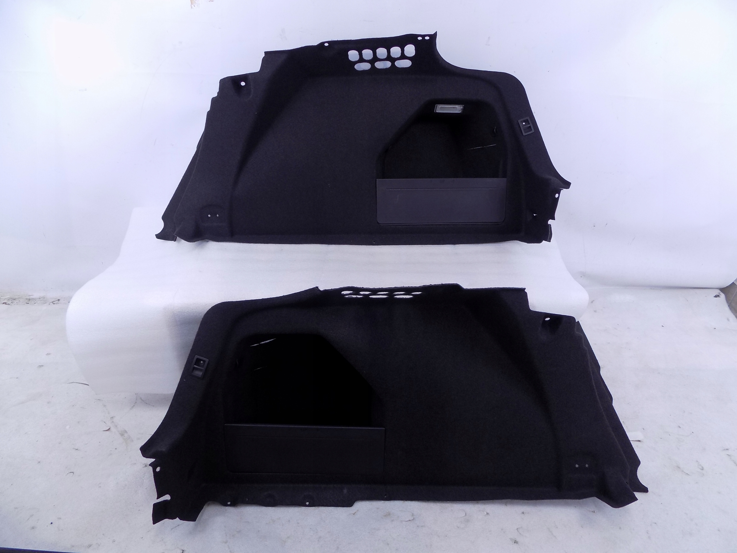 3AE867428F 3AE867427 - VW PASSAT B7 седан бекон оздоблення багажника