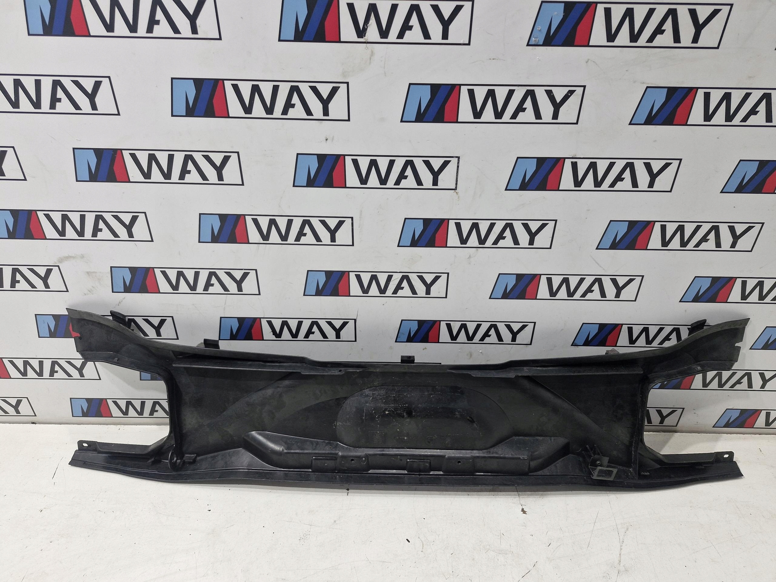 6989788 BMW E81 E82 E87 E88 torpédo obal filtru kabinové