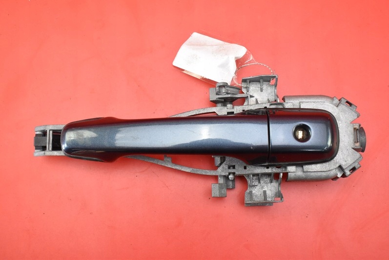 РУЧКА ДВЕРЕЙ ЛІВА ПЕРЕДНЯ ПЕРЕДНЯ VOLVO XC60 1 І 11R