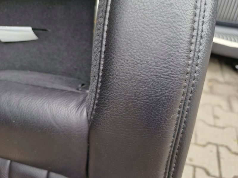 LINCOLN NAVIGATOR II 2 дивана задняя правая кожа