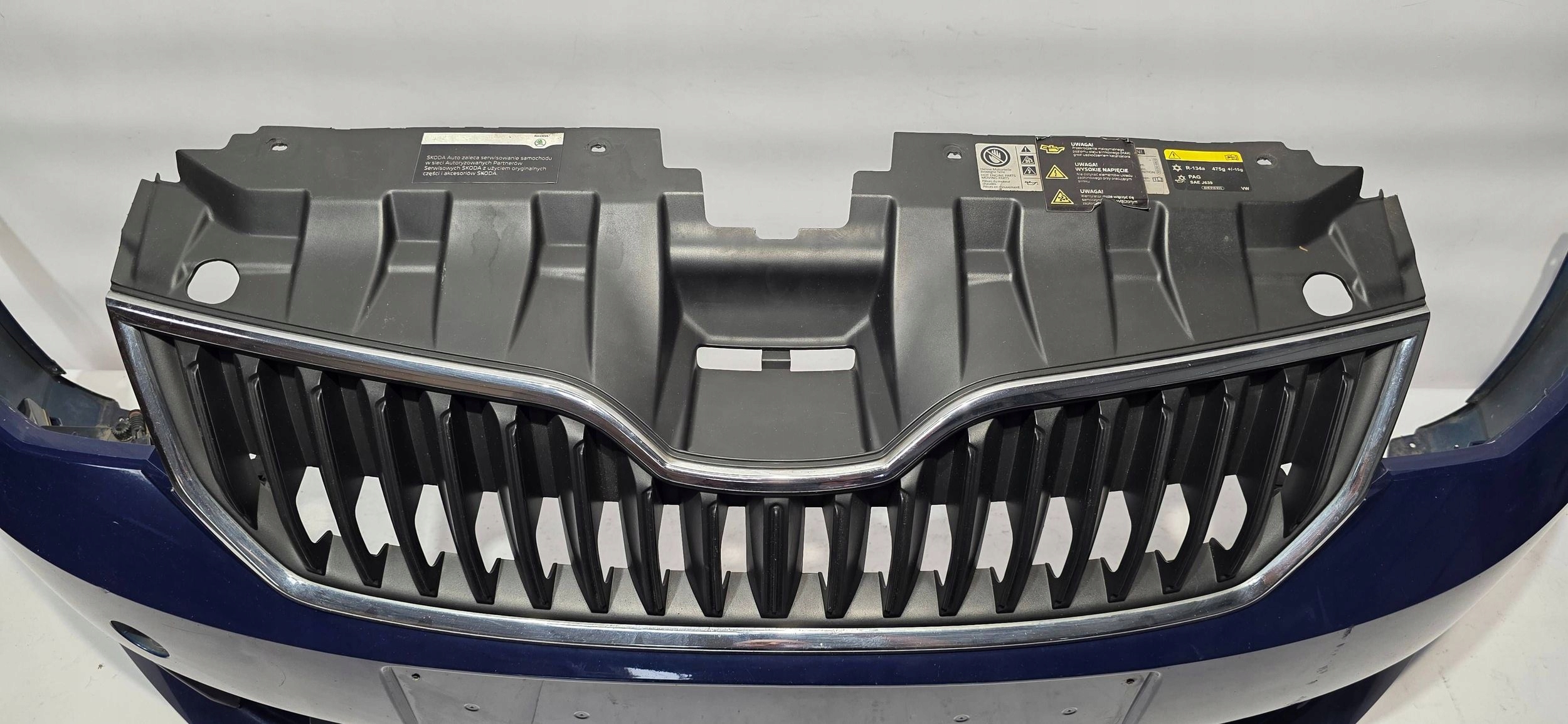 front bumper grille SKODA FABIA III 14-17 original 6V0807221