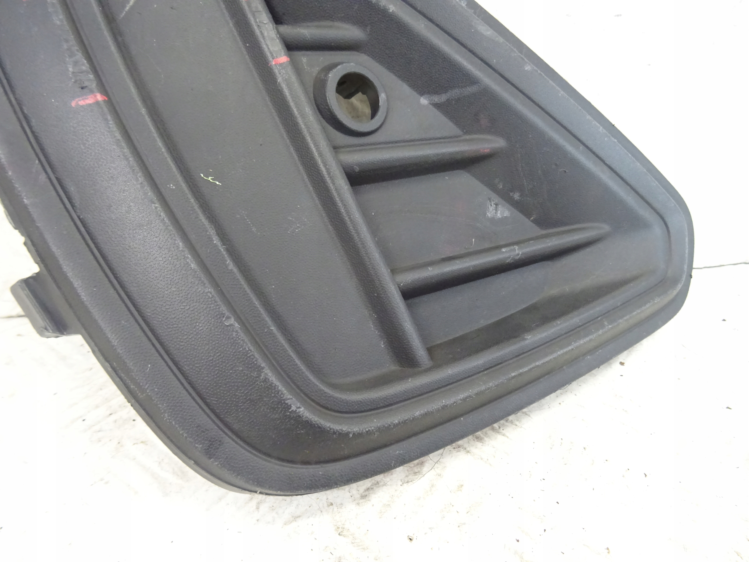 grid of a bumper front front left VW T-CROSS LIFT 2GM807795
