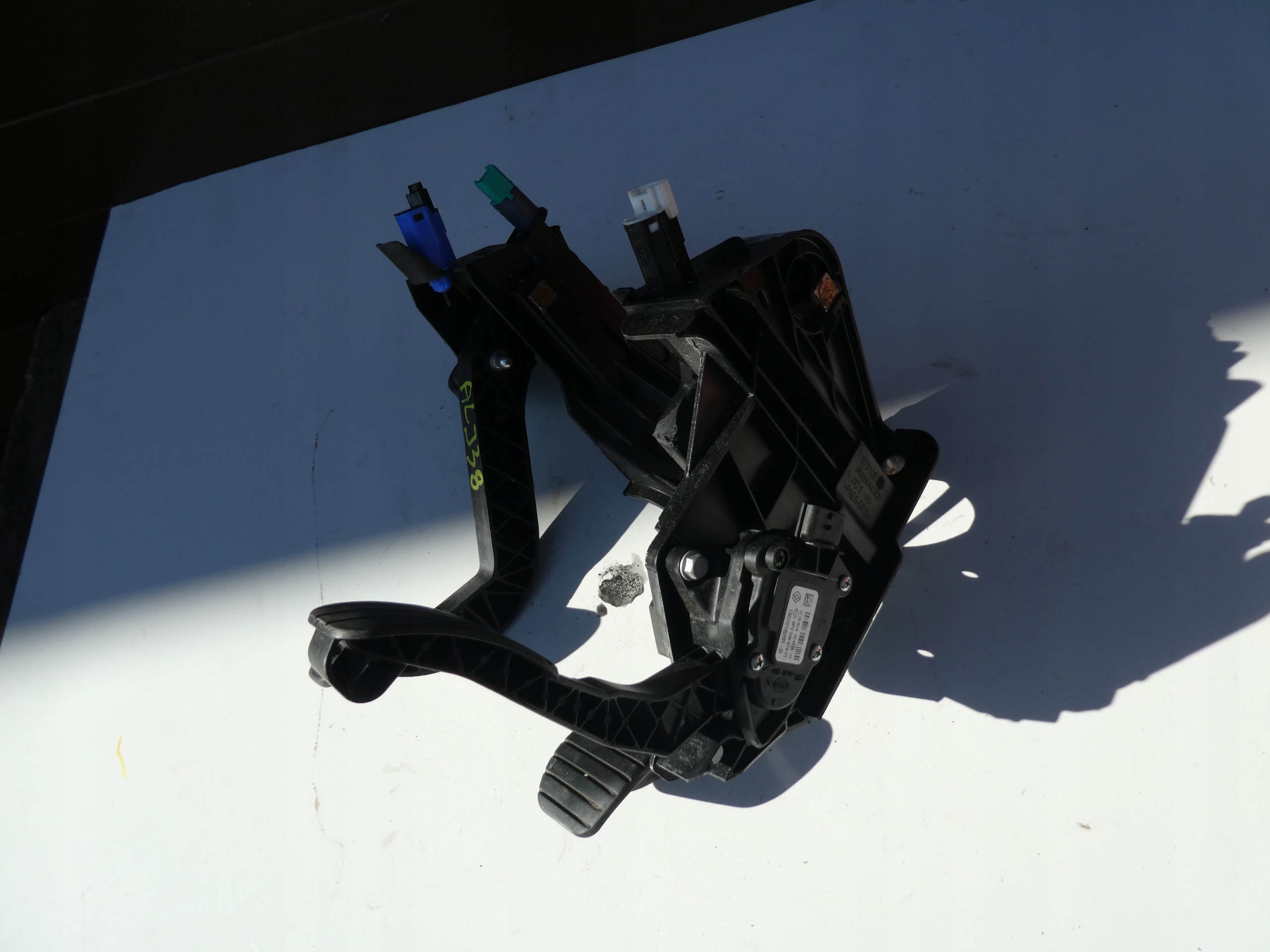 RENAULT MASTER III PEDAL pedale 180101626R