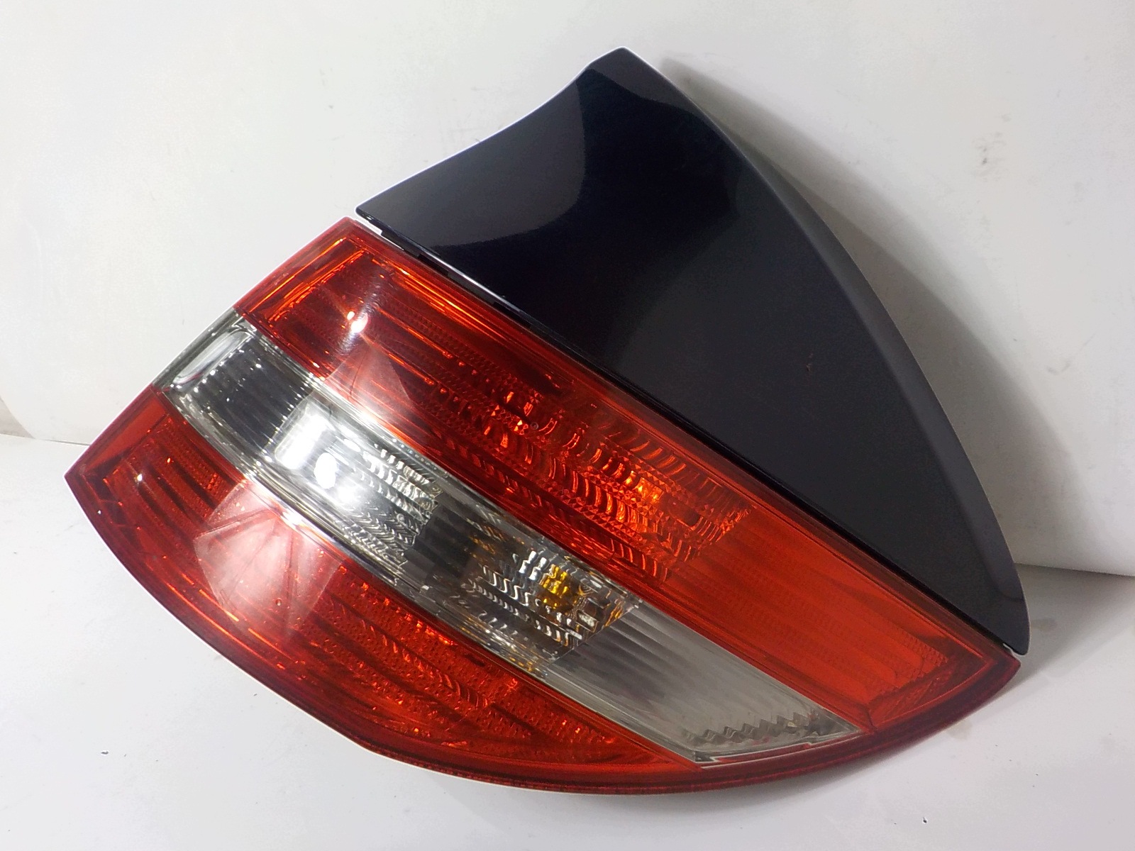 MERCEDES-BENZ CLC 203 light right rear part rear 203204976