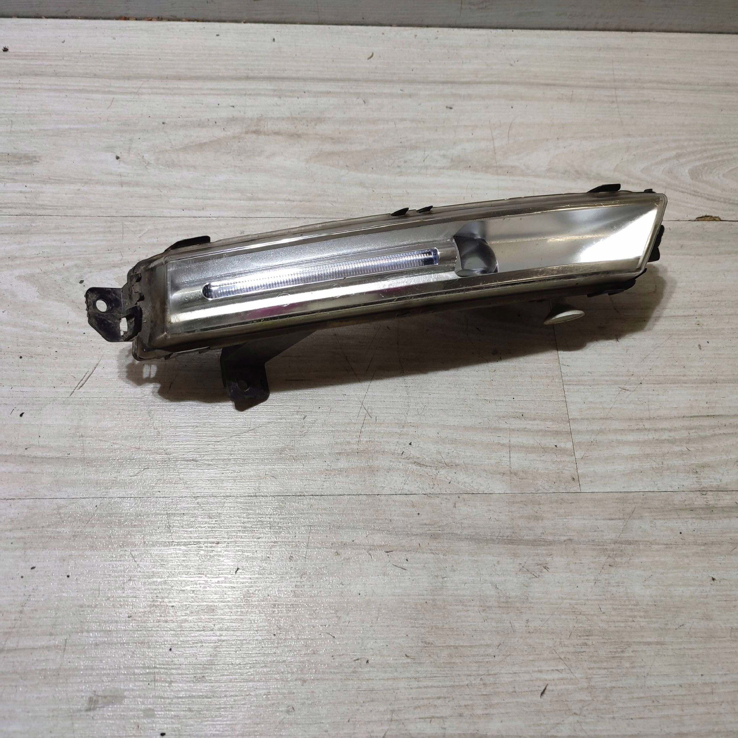light fog lights front front side right Jaguar F-Pace 10581020000