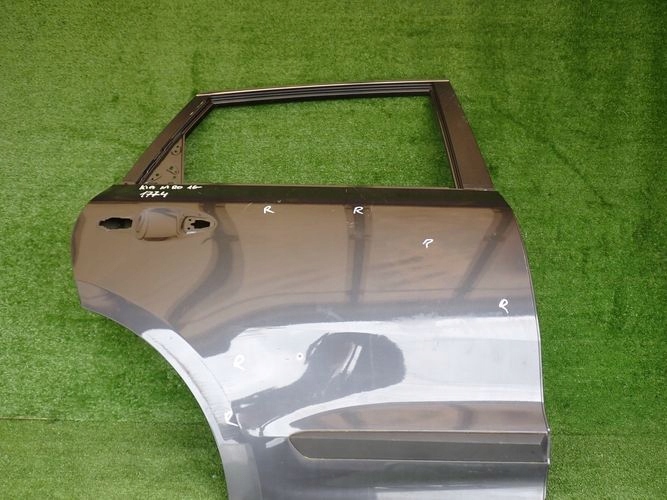 KIA NIRO 16- door right rear. rear part
