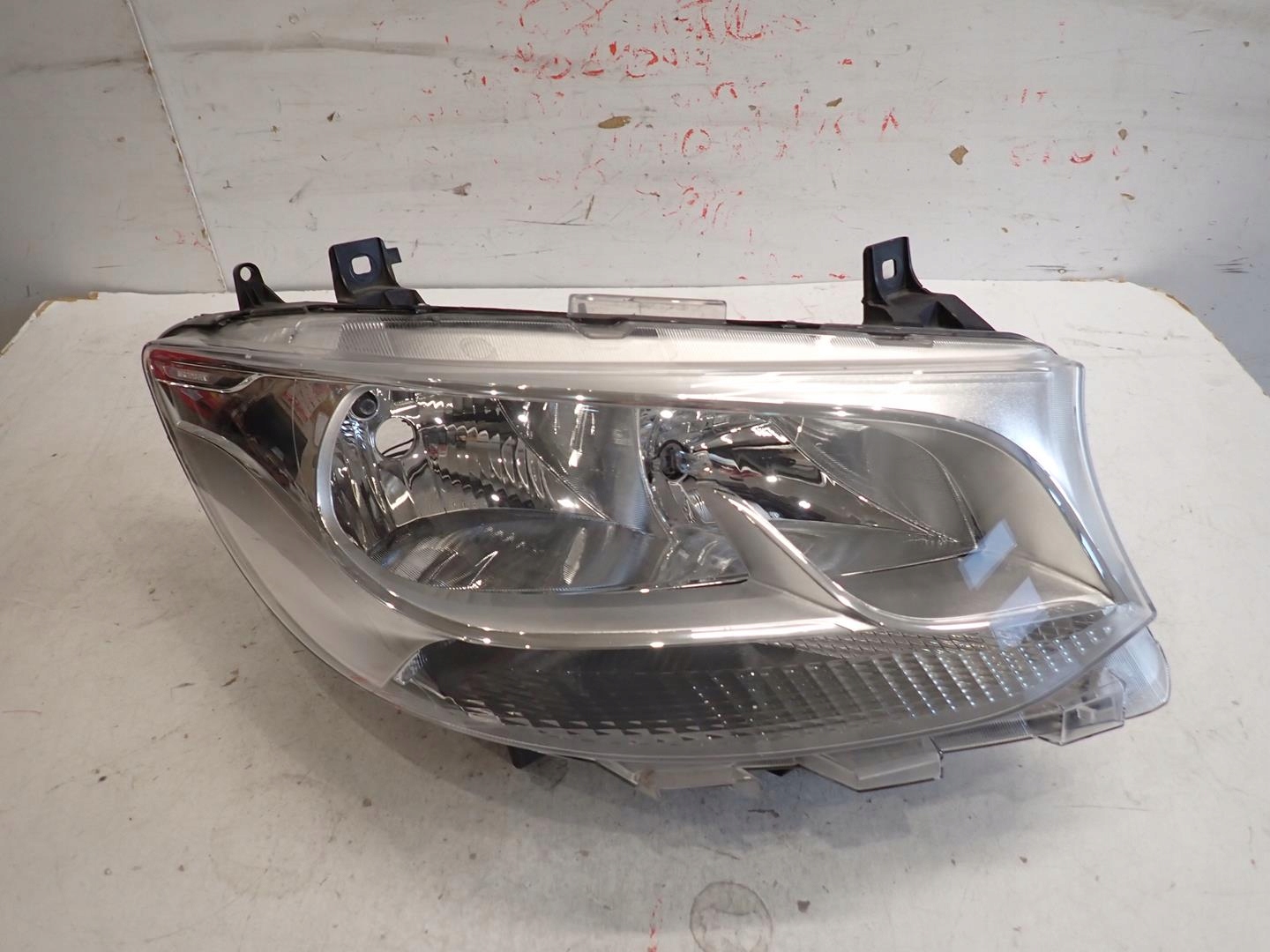 light front front right MERCEDES SPRINTER W907 W910 2018- A9109060100