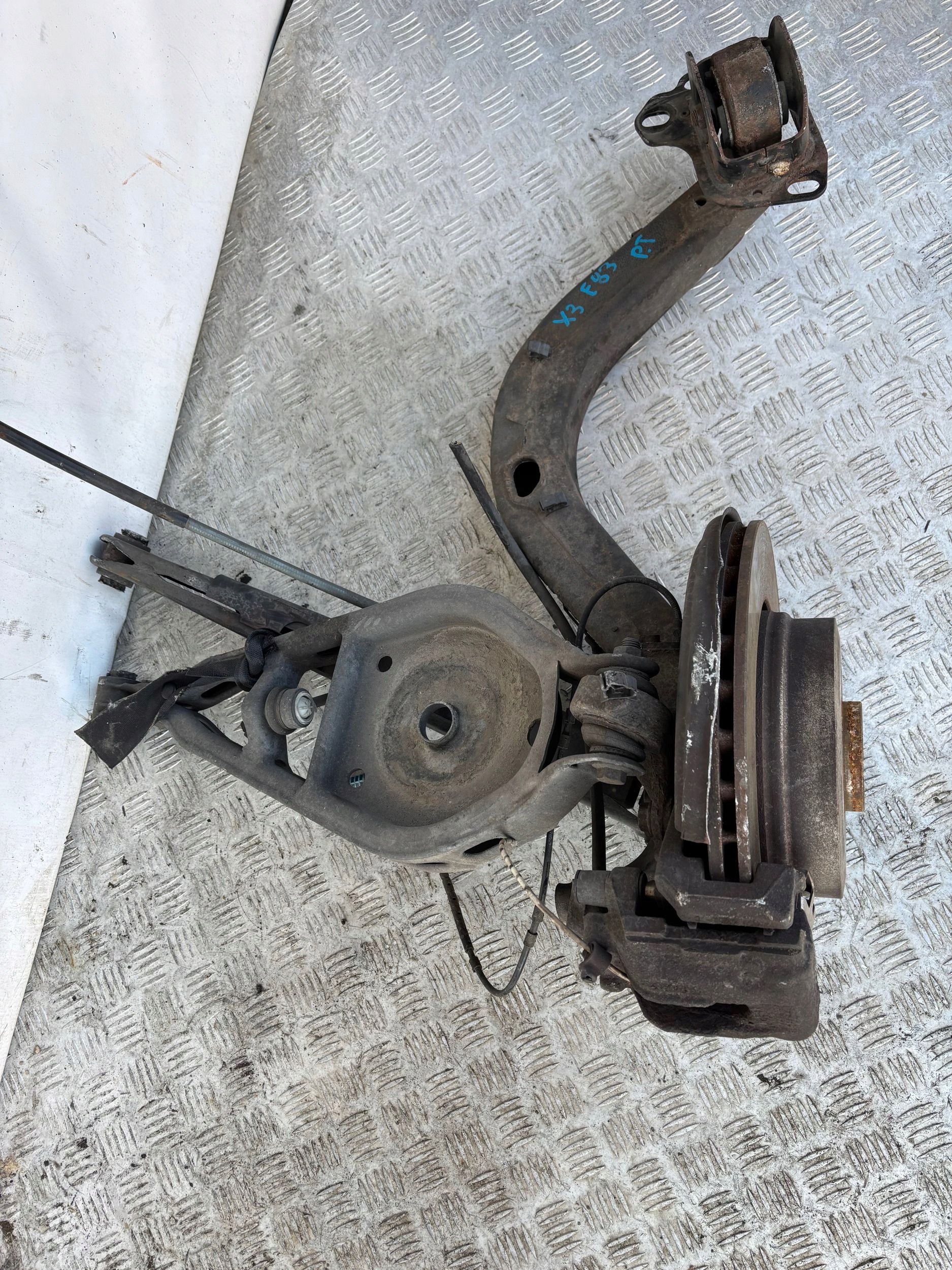 swing arm rear right BMW X3 E83