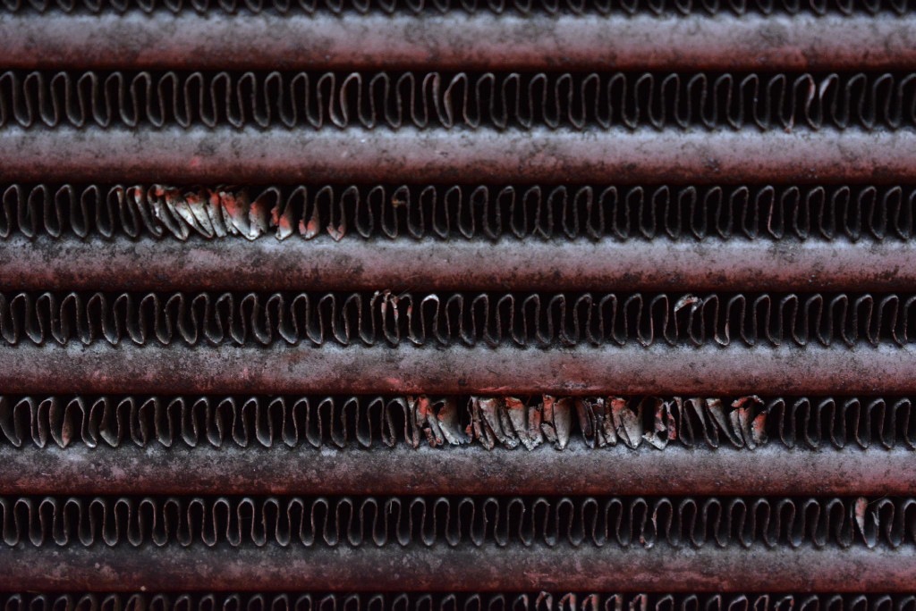 radiator intercooler 8E0145805S AUDI A4 B7 2.0 TDI 140 KM 04-08