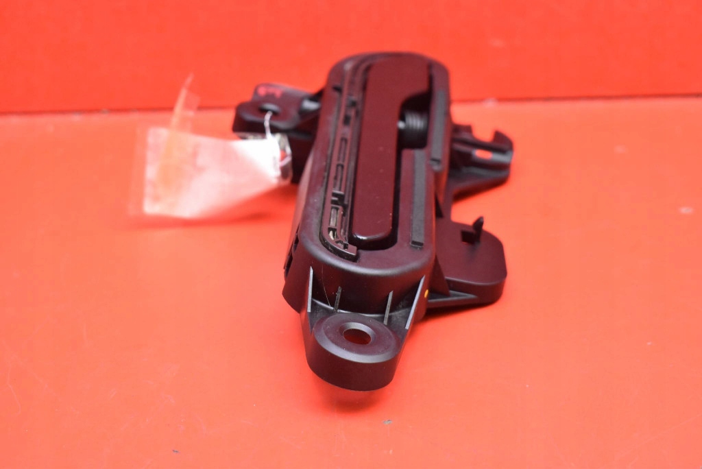 handle right rear part rear black 1528115-00-D TESLA MODEL Y 20