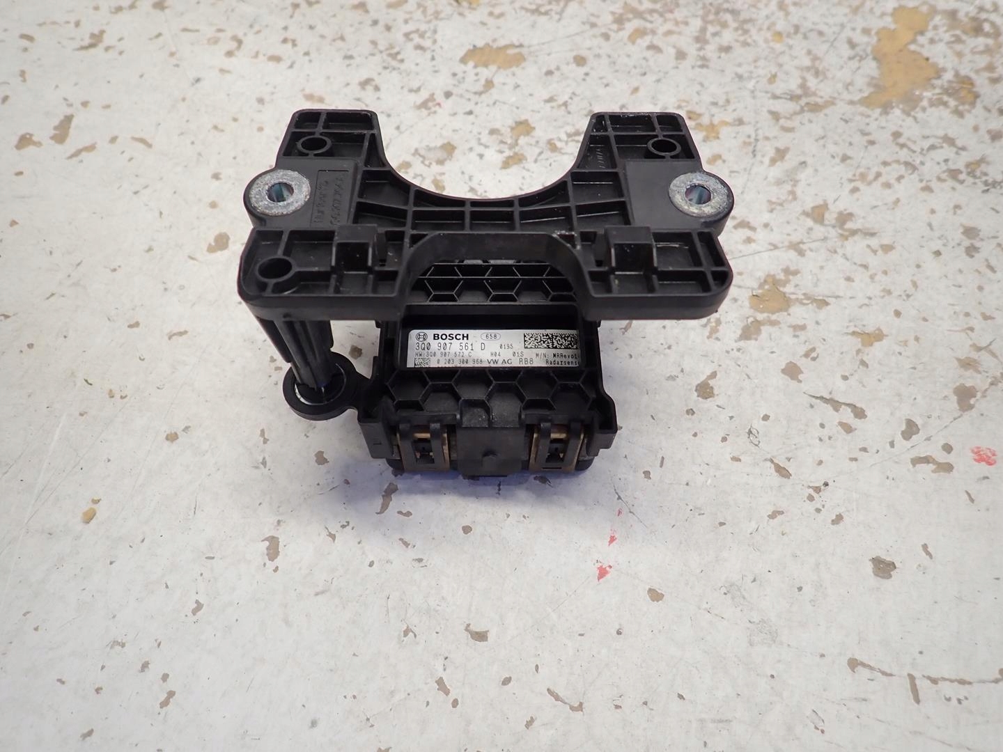 Distronic radar VW PASSAT B8 3Q0907561D