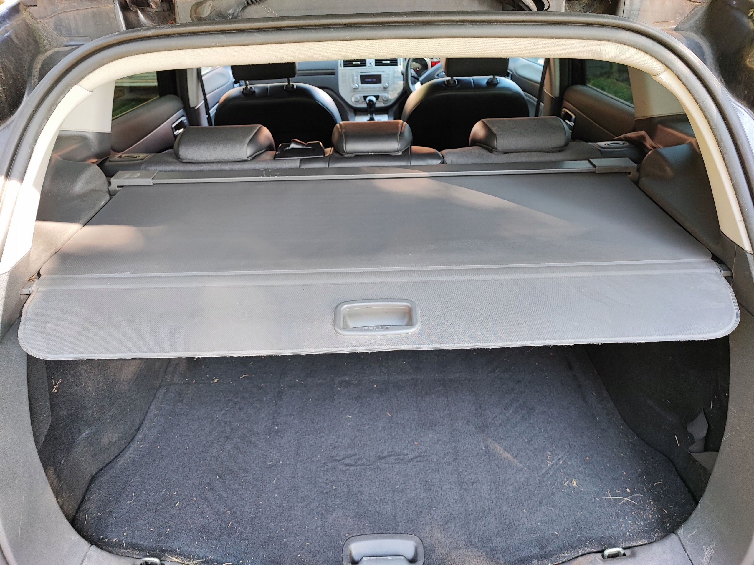 Ford Kuga Mk1 LIFT 2.0 TDCi шторка багажника