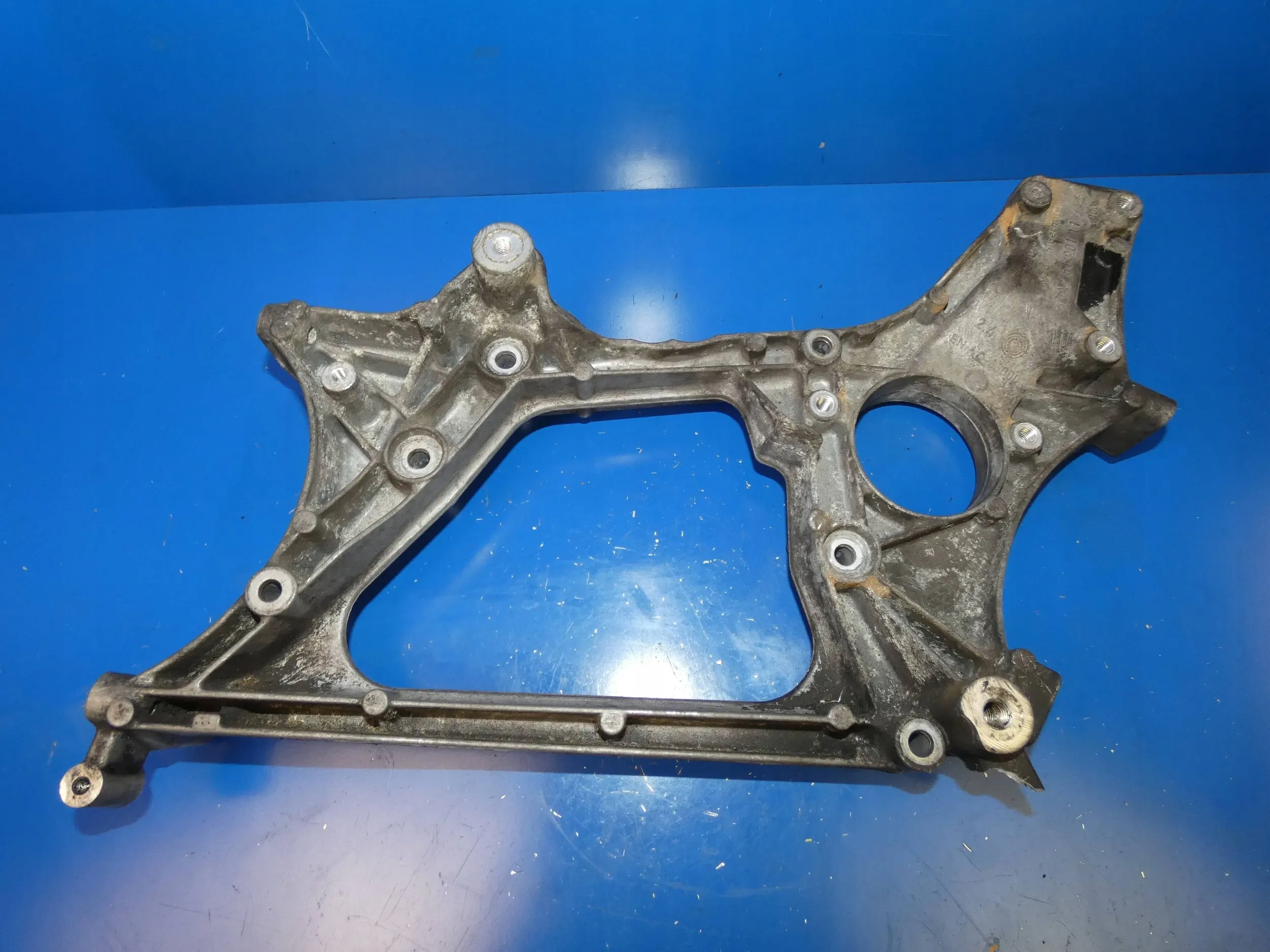 MERCEDES C W204 E W212 SPRINTER 2.2 CDI holder engine mount