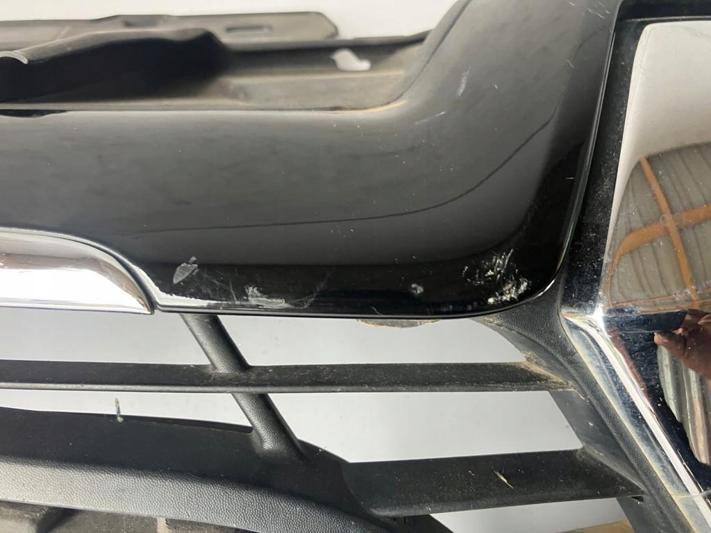 maska EMBLEMAT Znak CHROMY CLIO IV PRZEDLIFT #6