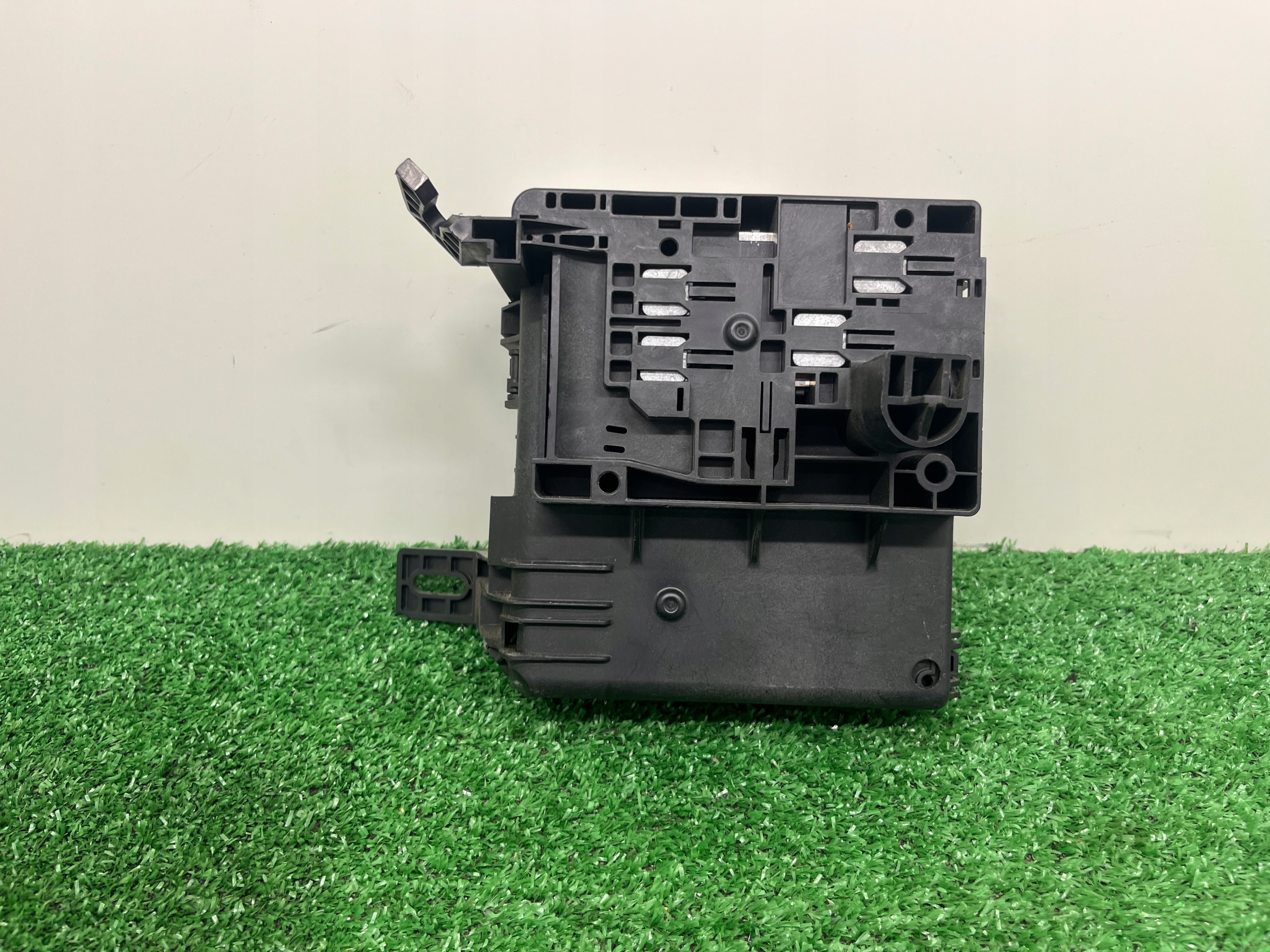 Module fusibles FORD PUMA 2 L1TT-14D068-GAF