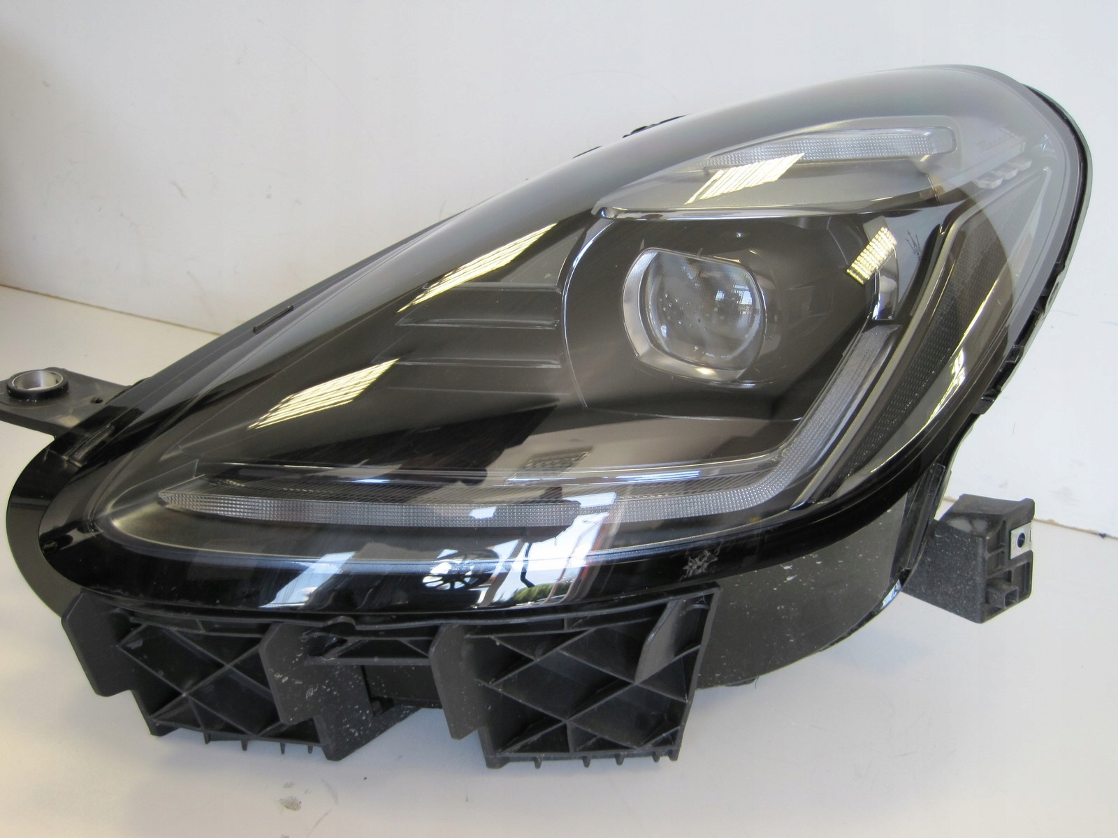 light front FULL LED MASERATI GRECALE 06702930690 06703034810