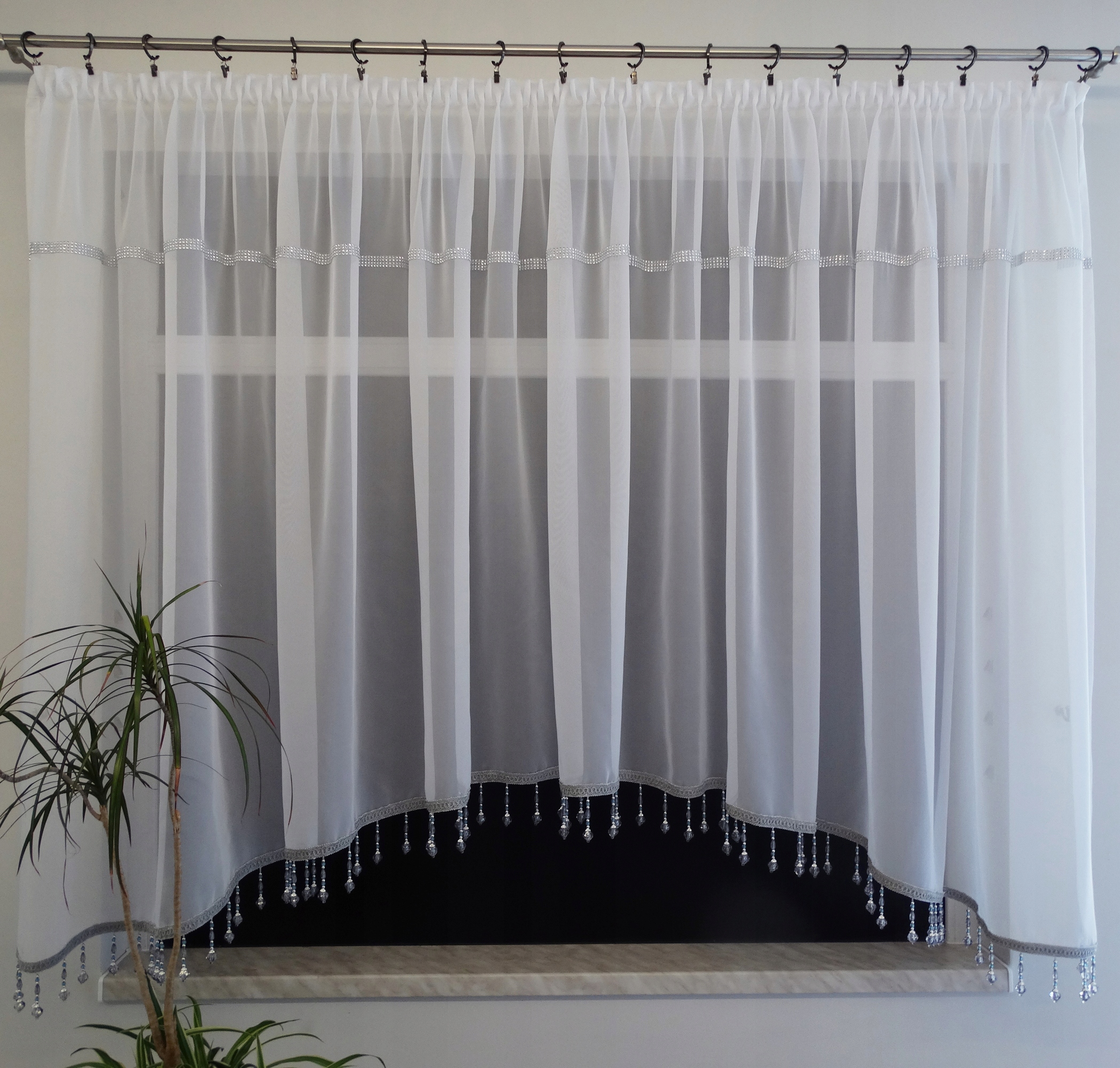 Mg Záclona Voál oblouk korálky Stříbro Šatonové Růže 300x155