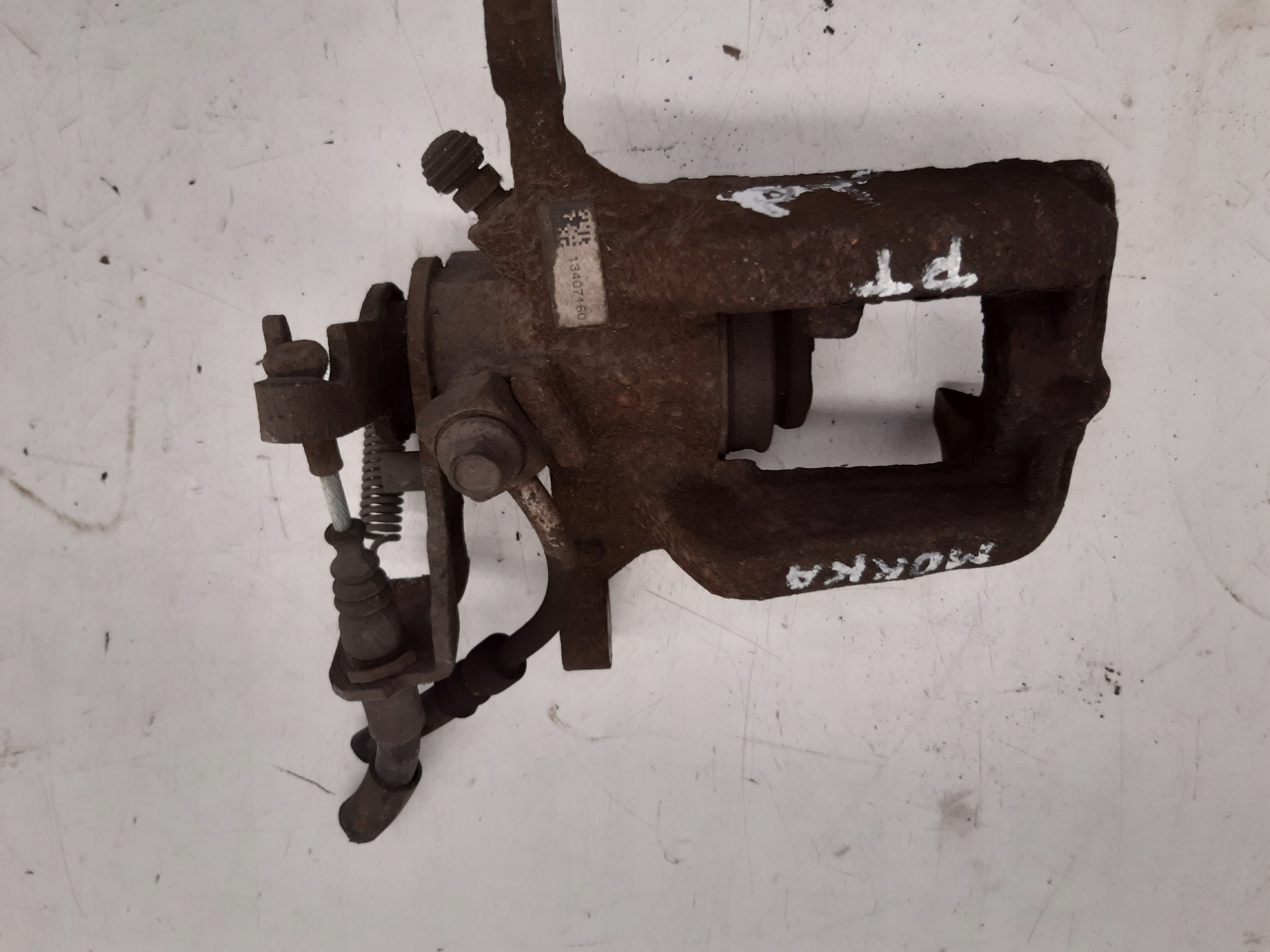 caliper right rear part Opel Mokka A 1,6 CDTI