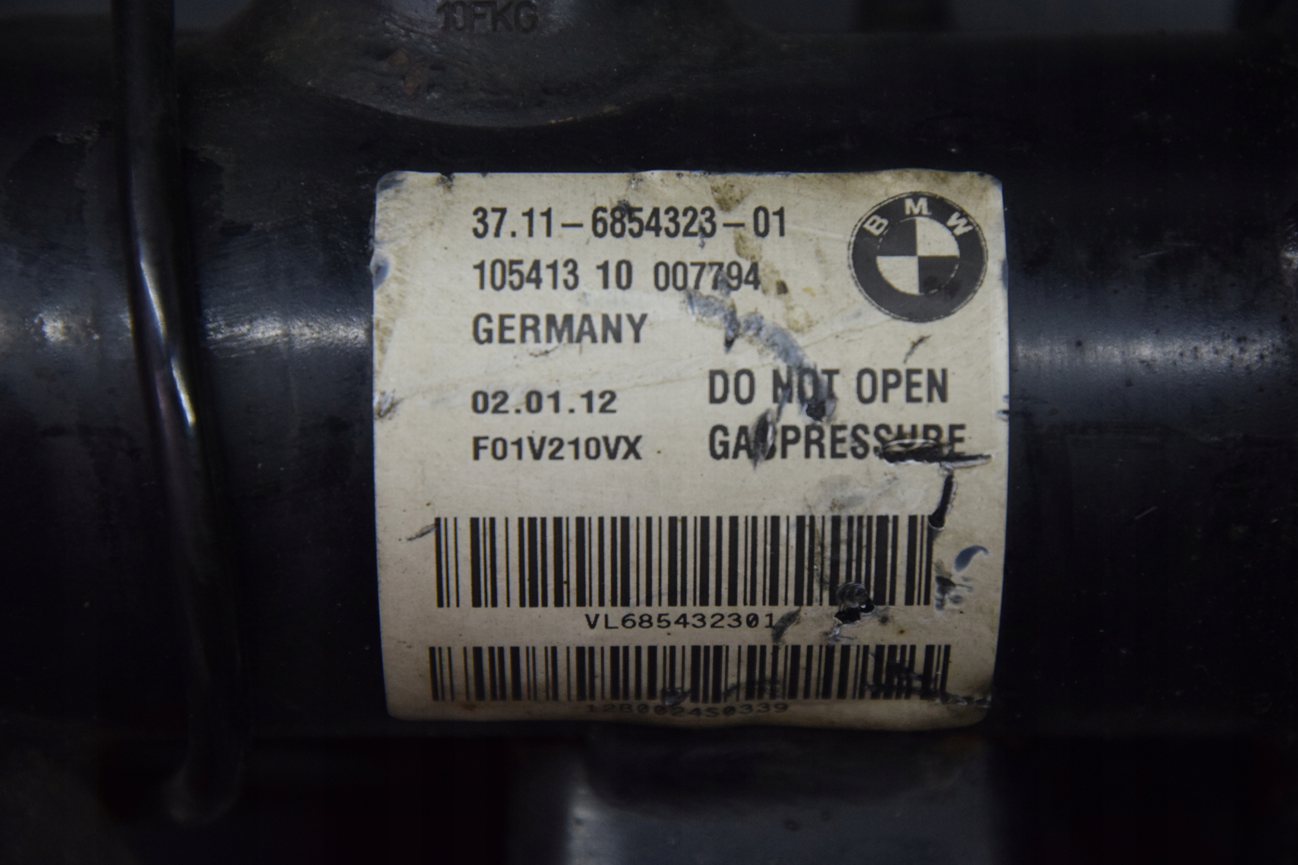 shock absorber left BMW 5 F07 GT 6854323 4x4 VDC