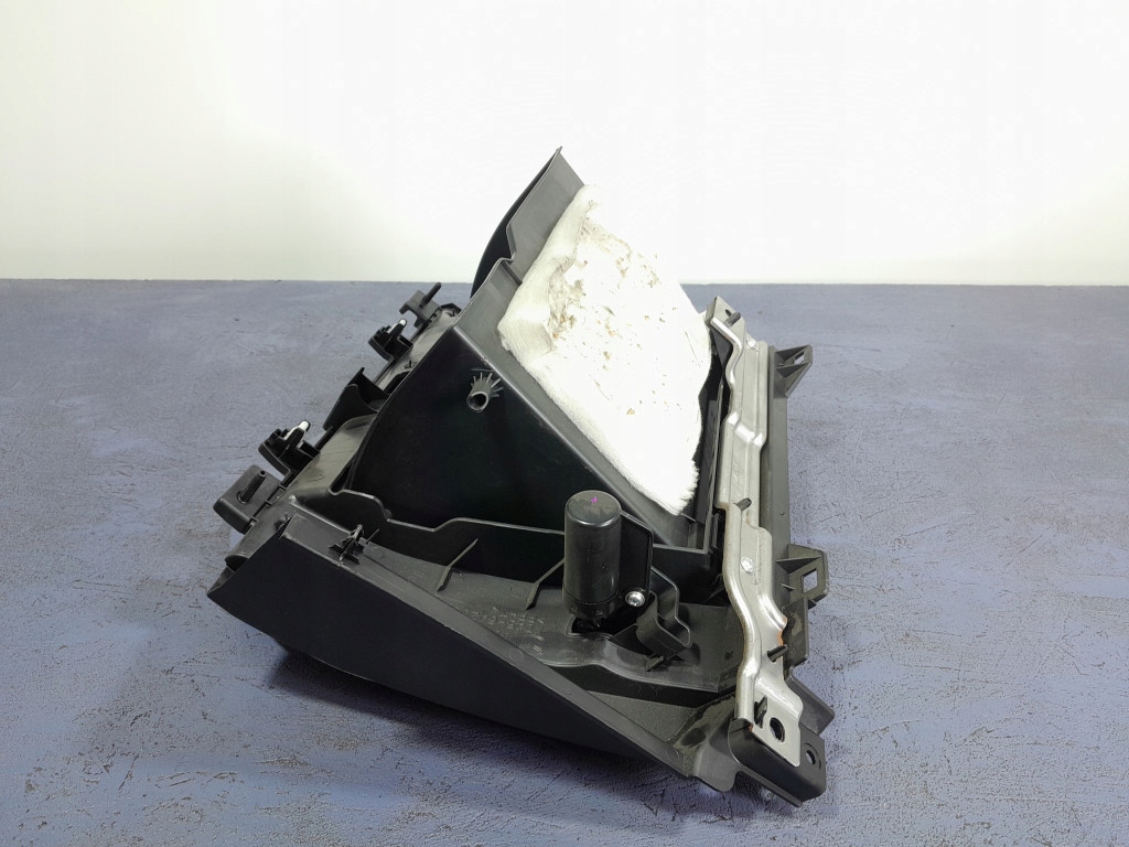 mazda и РЕСТАЙЛИНГ бардачок пассажира европа KD45-64261