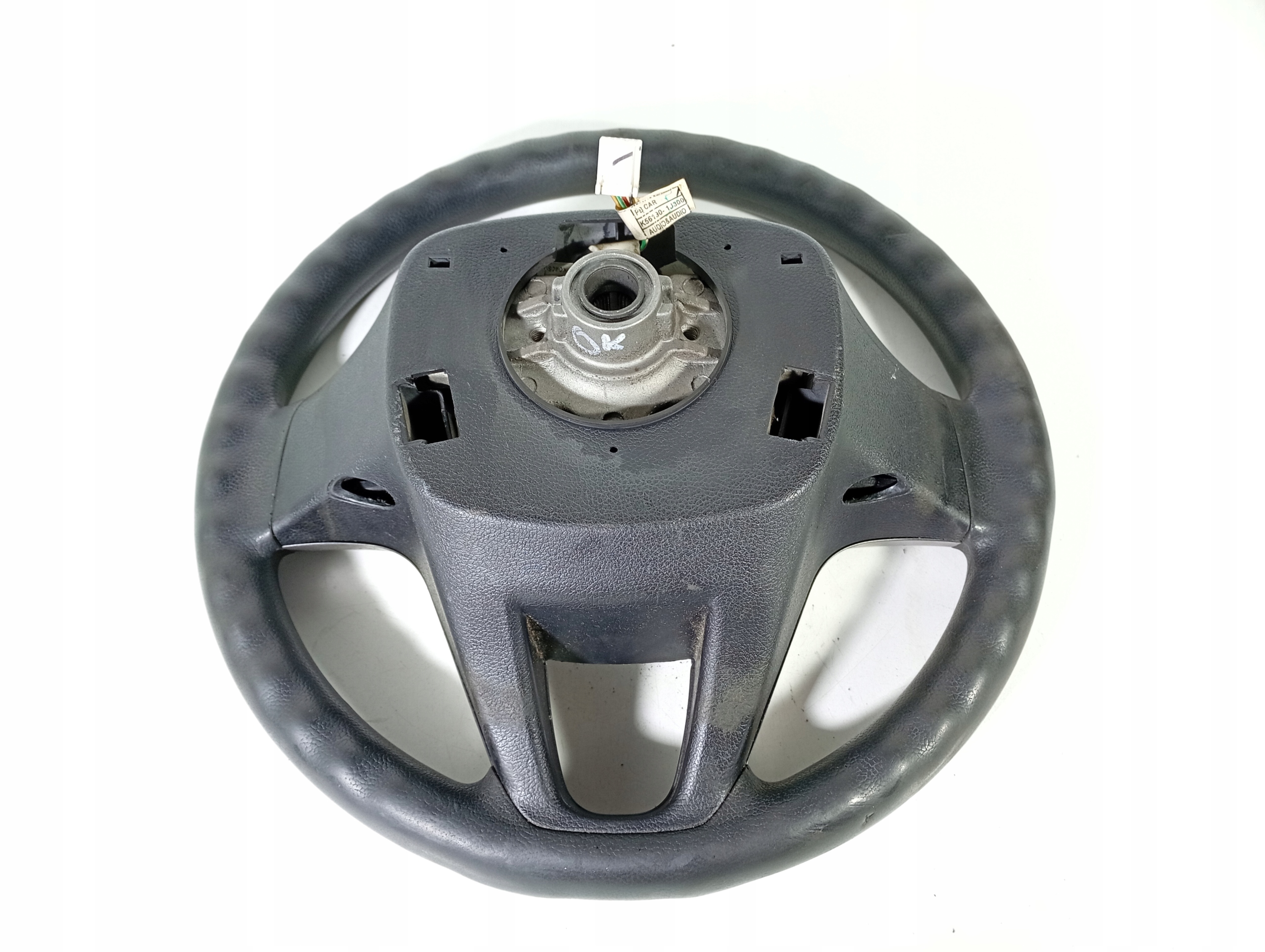 Hyundai i20 08-12 lenkrad