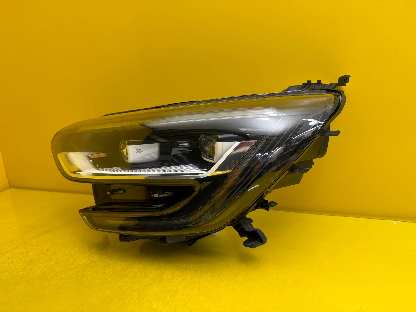 light left Renault Megane IV Full Led 260601197R
