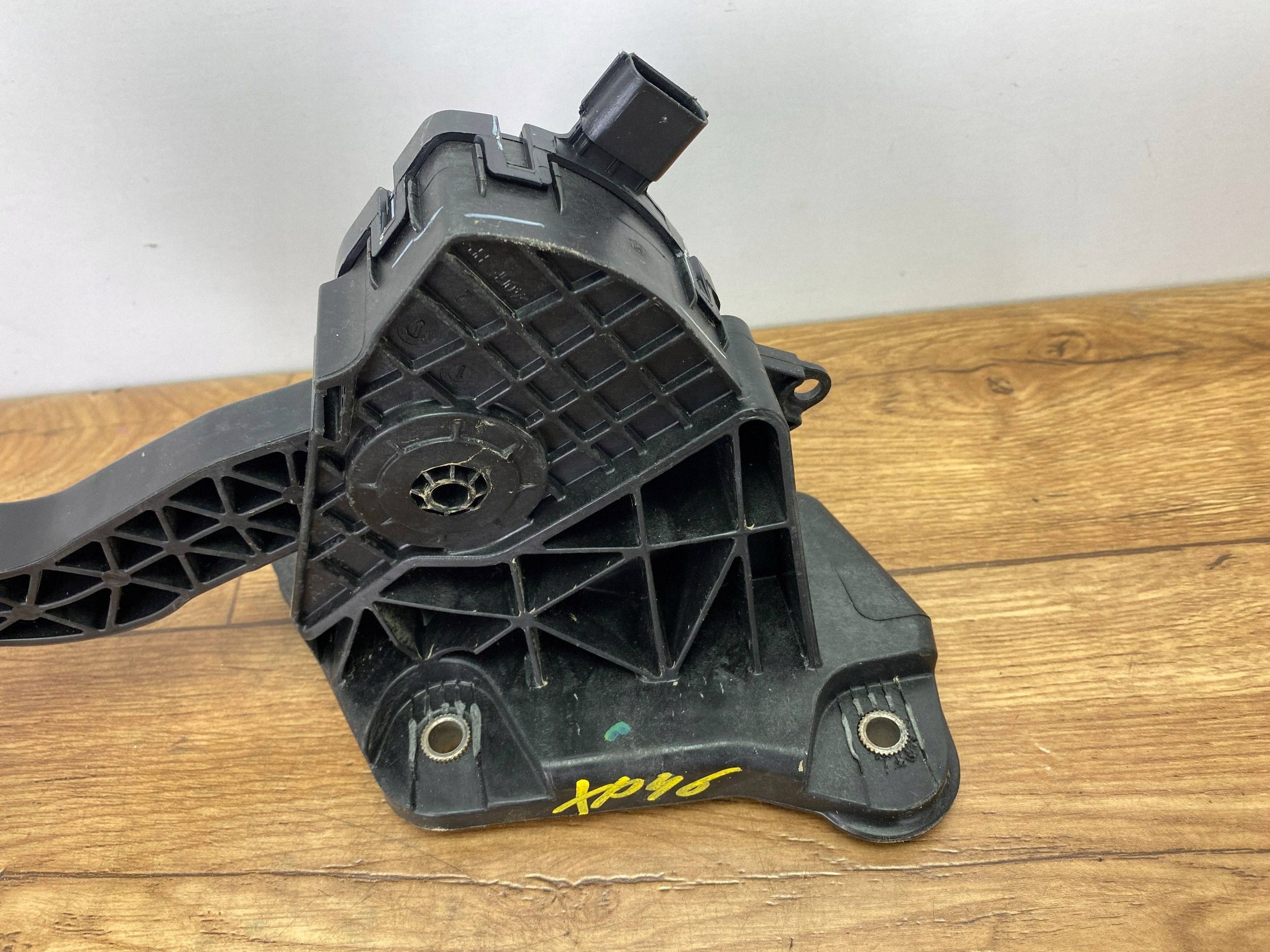 accelerator pedal Ford F150 2015+