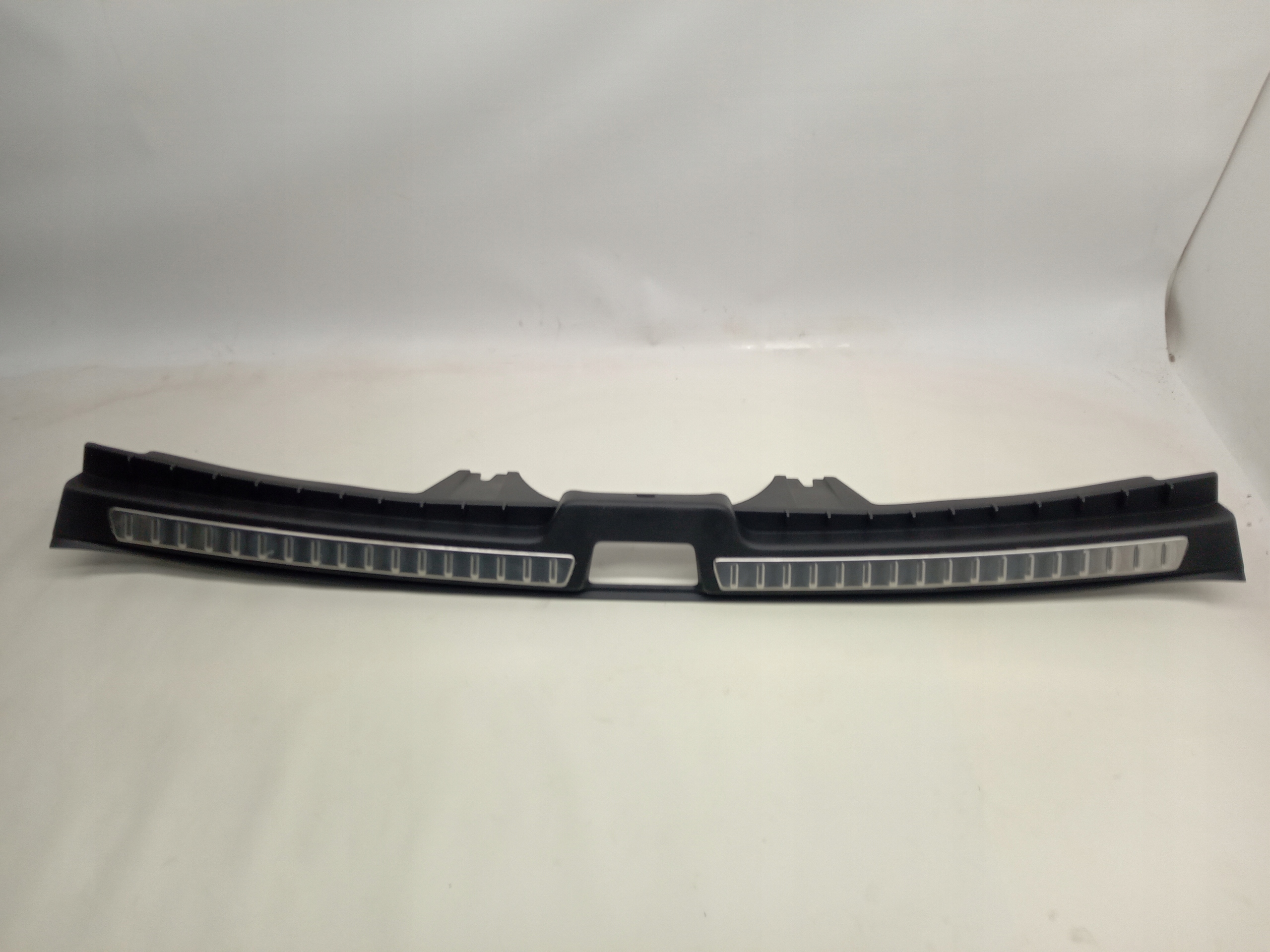 OSŁONA PROGU PASA BAGAŻNIKA VOLVO XC90 II